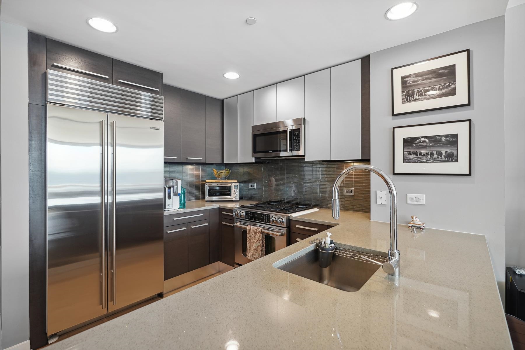 2 2ND ST Unit: 3103