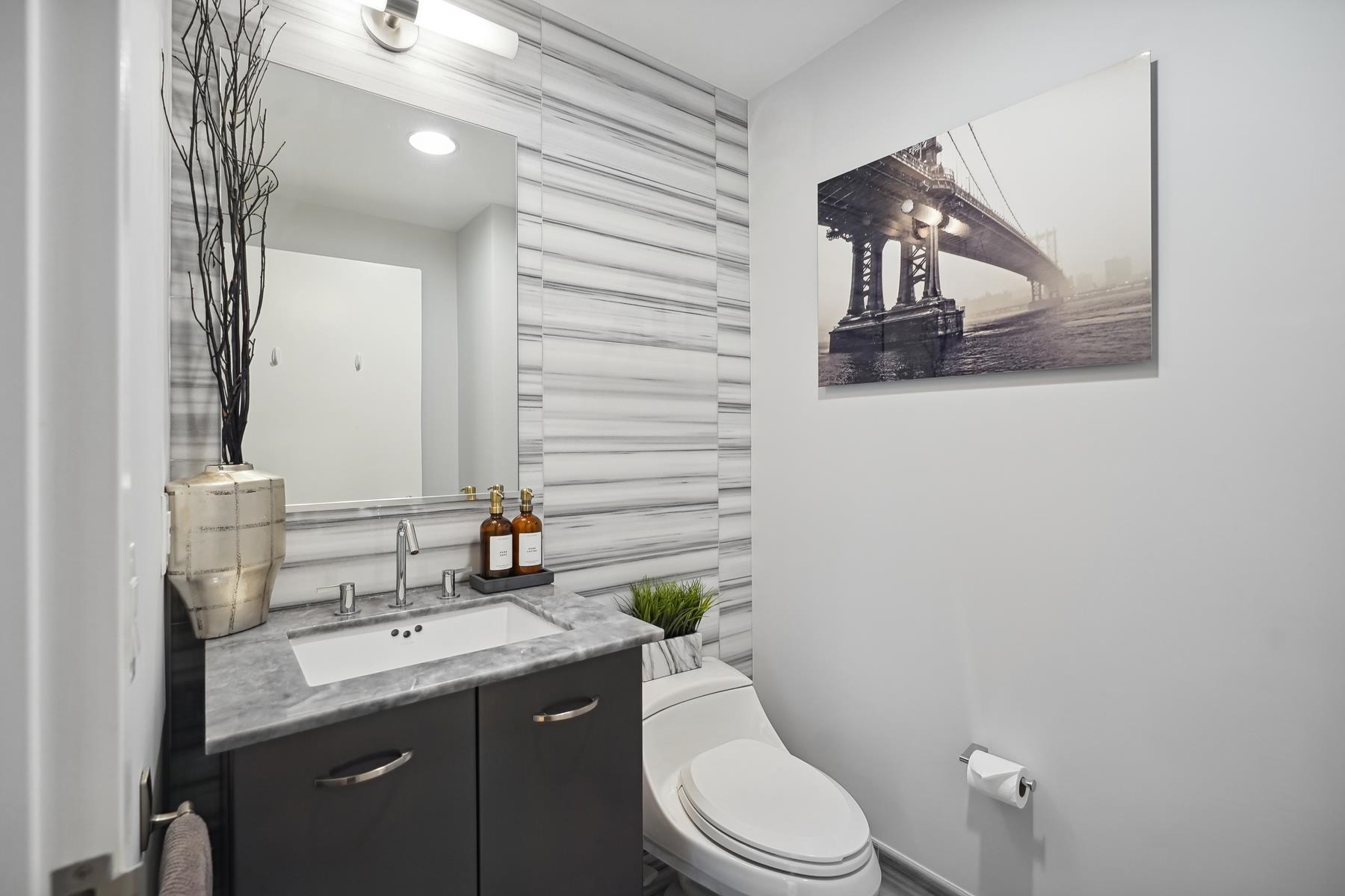 2 2ND ST Unit: 3103