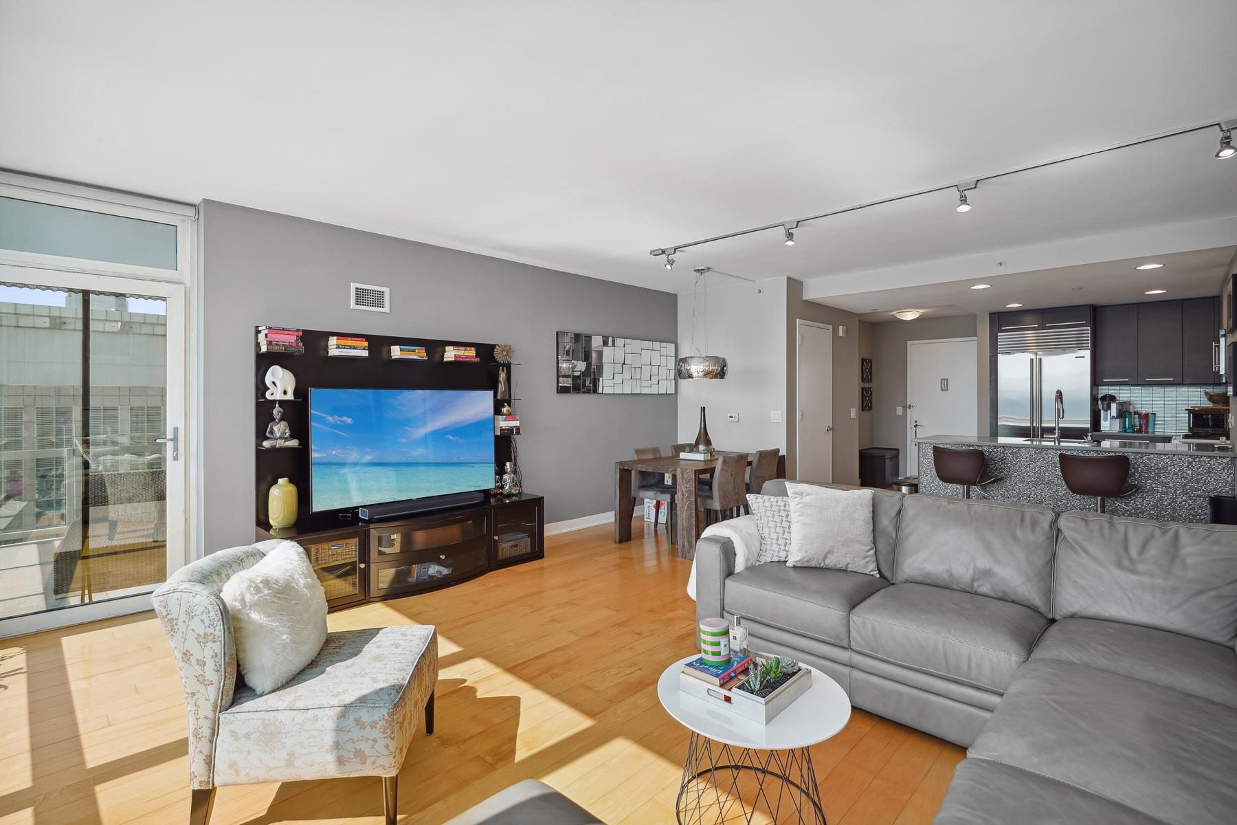 2 2ND ST Unit: 3103