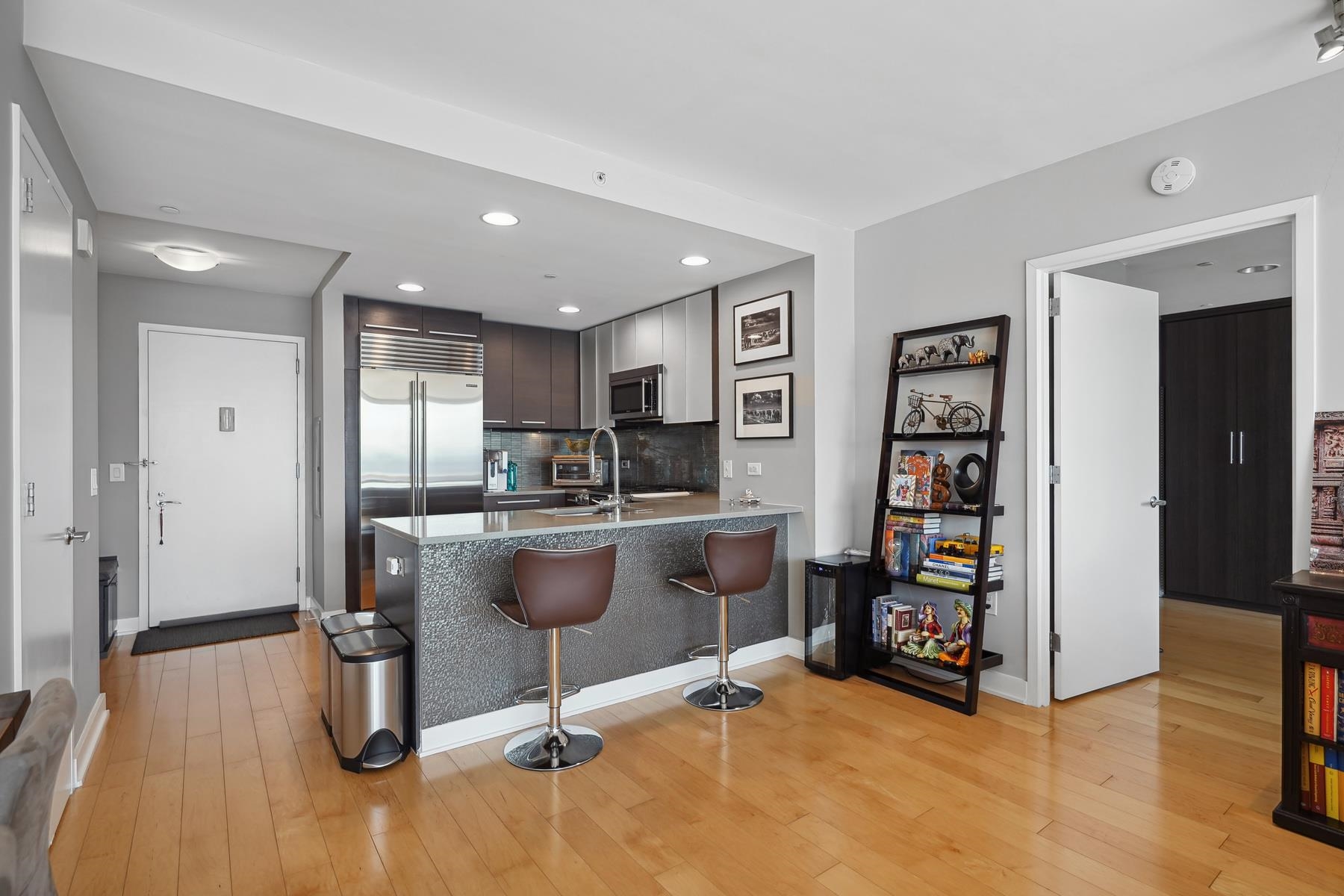 2 2ND ST Unit: 3103