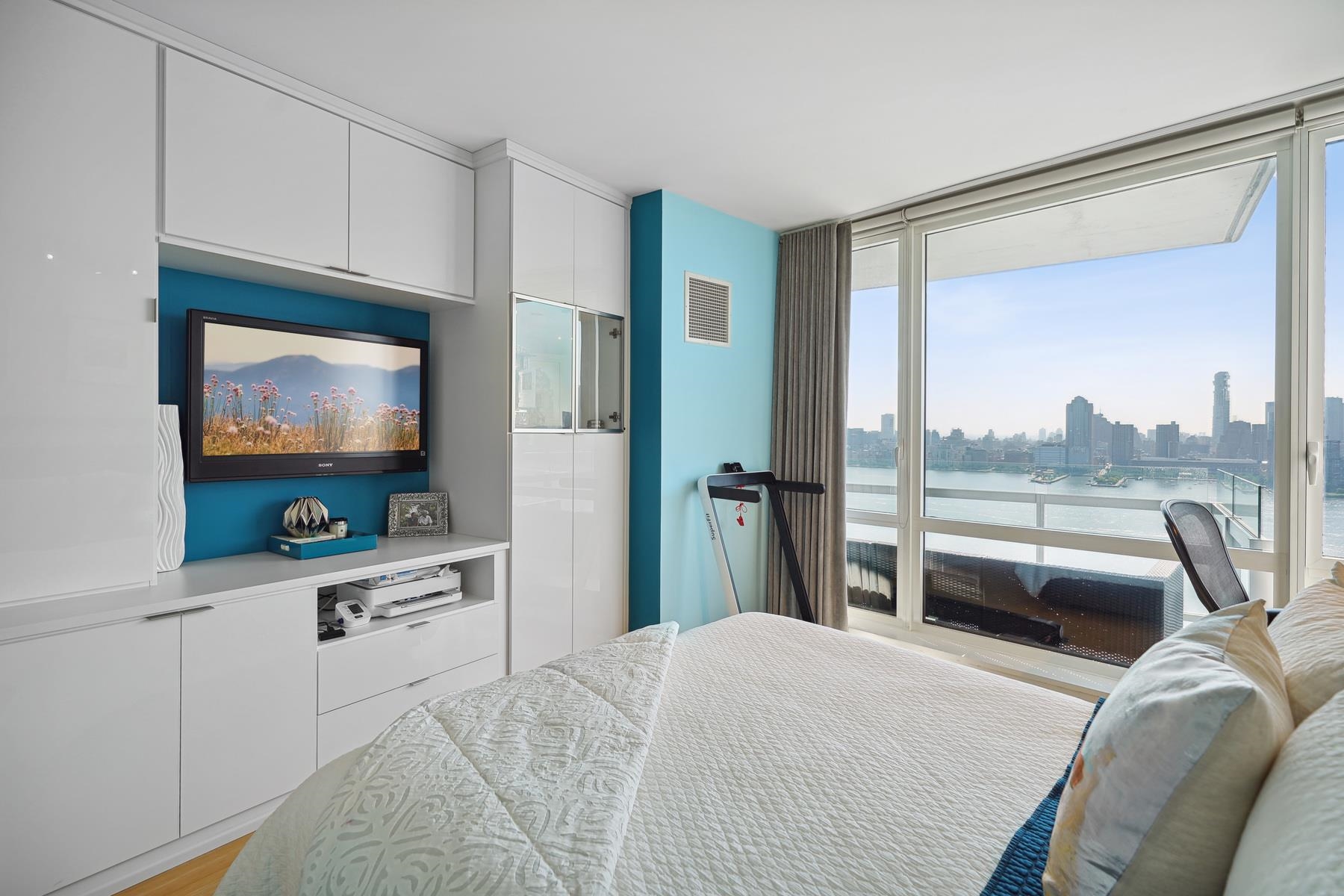 2 2ND ST Unit: 3103