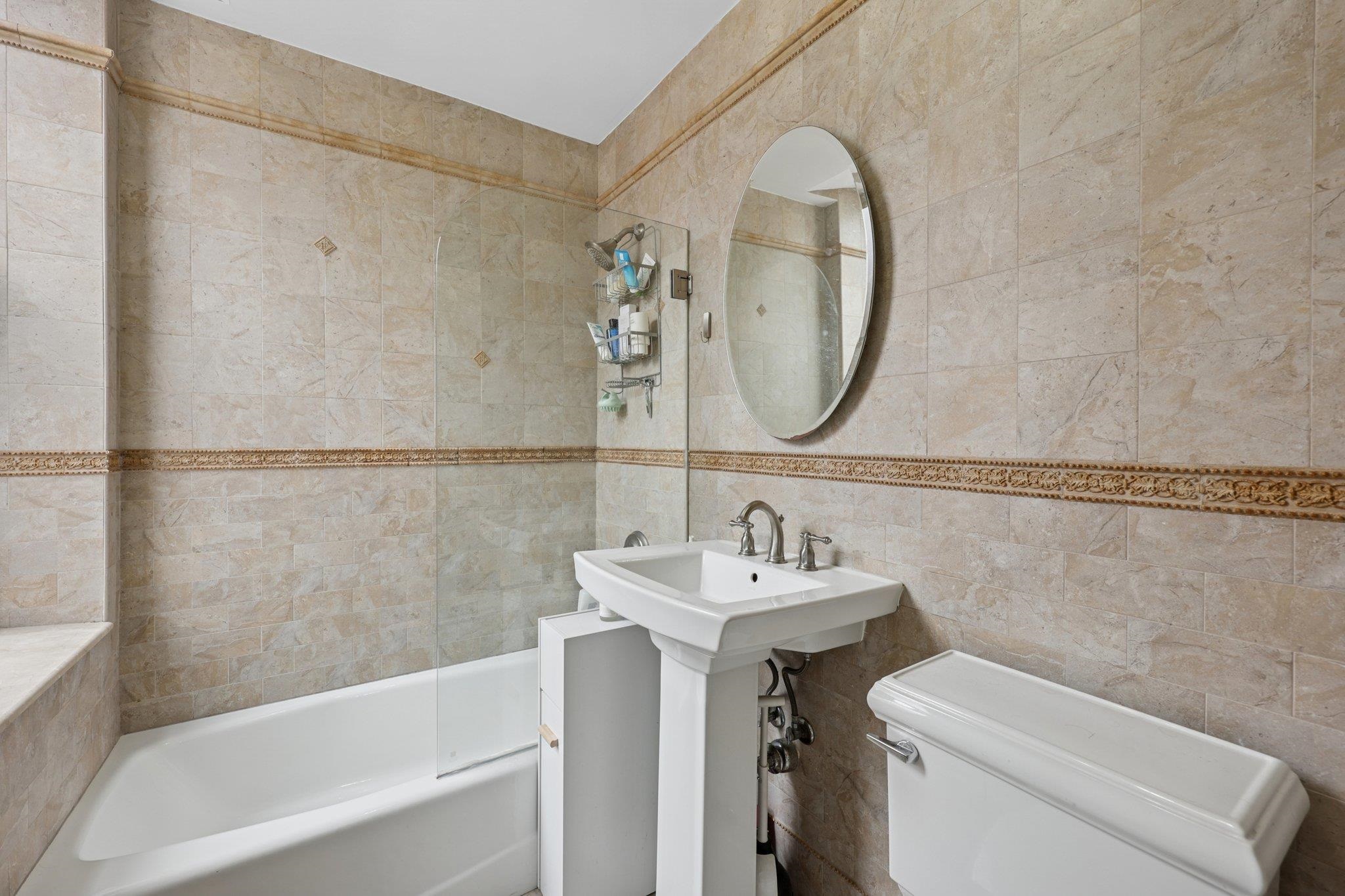 48-50 WEST HAMILTON PL Unit: 5