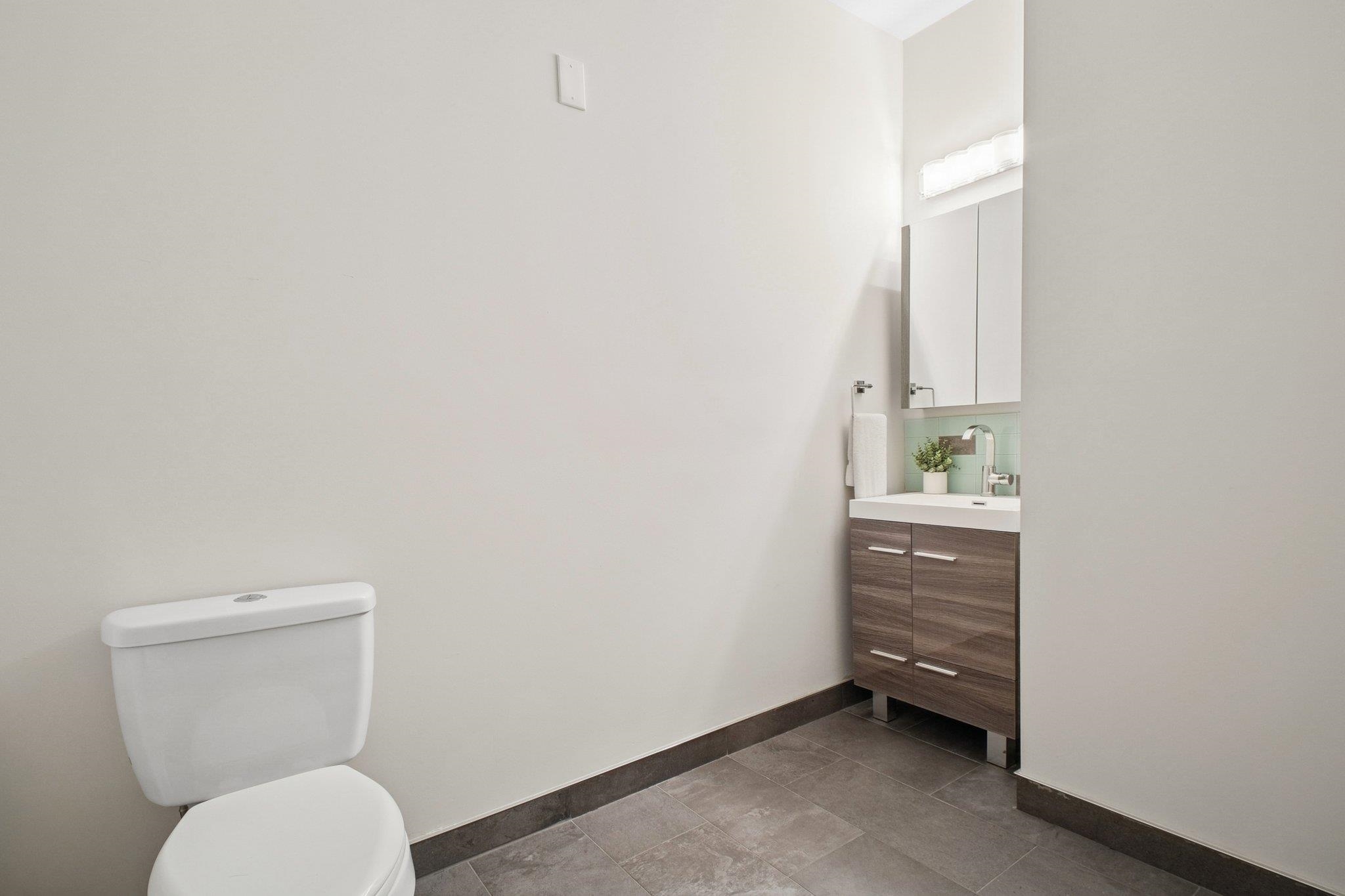 62-68 69TH ST Unit: 501