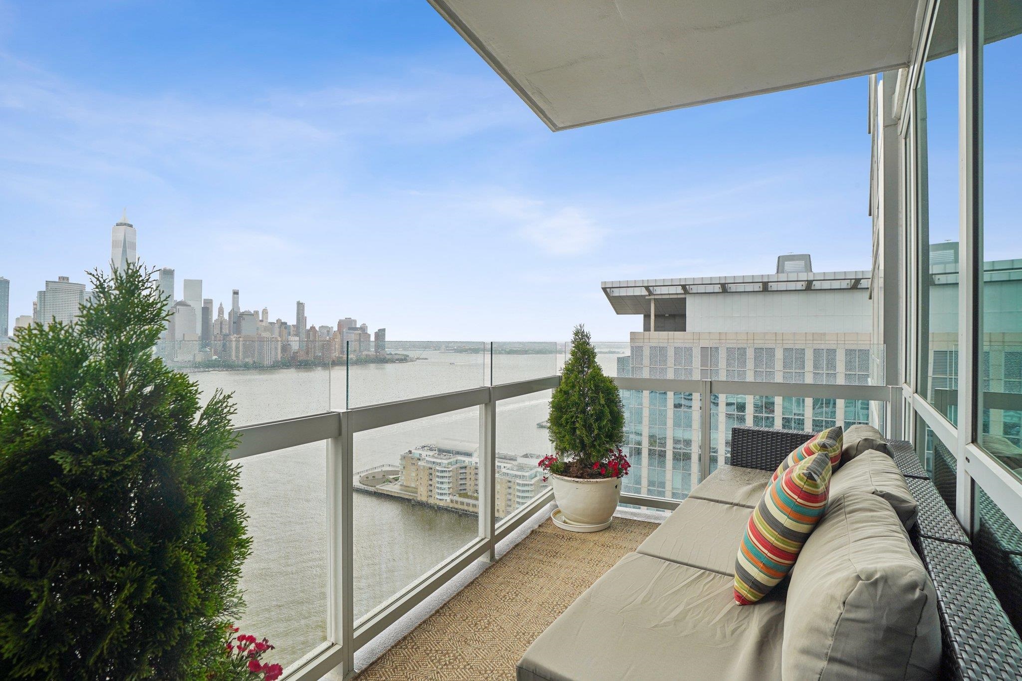 2 2ND ST Unit: 3103