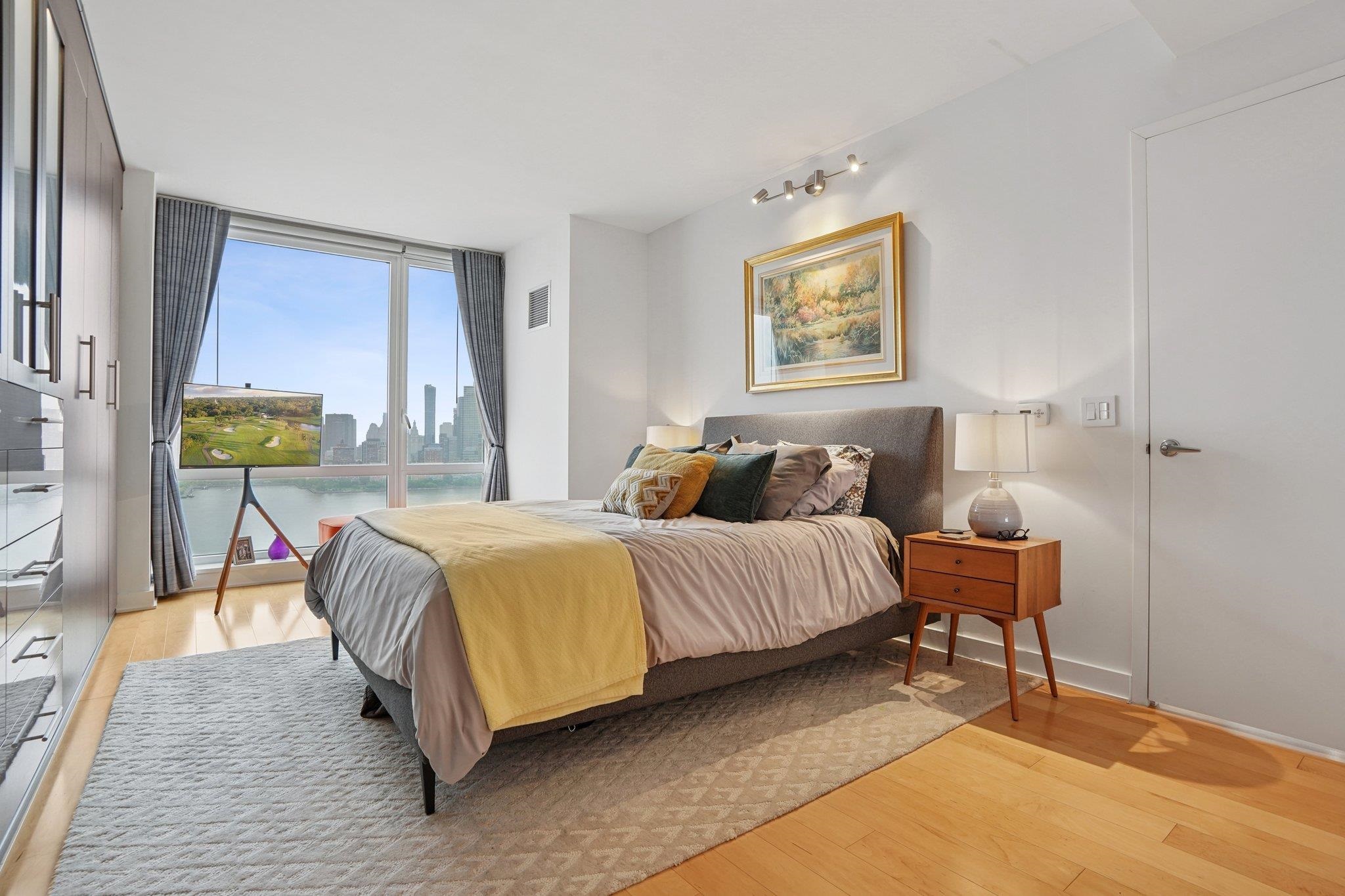 2 2ND ST Unit: 3103