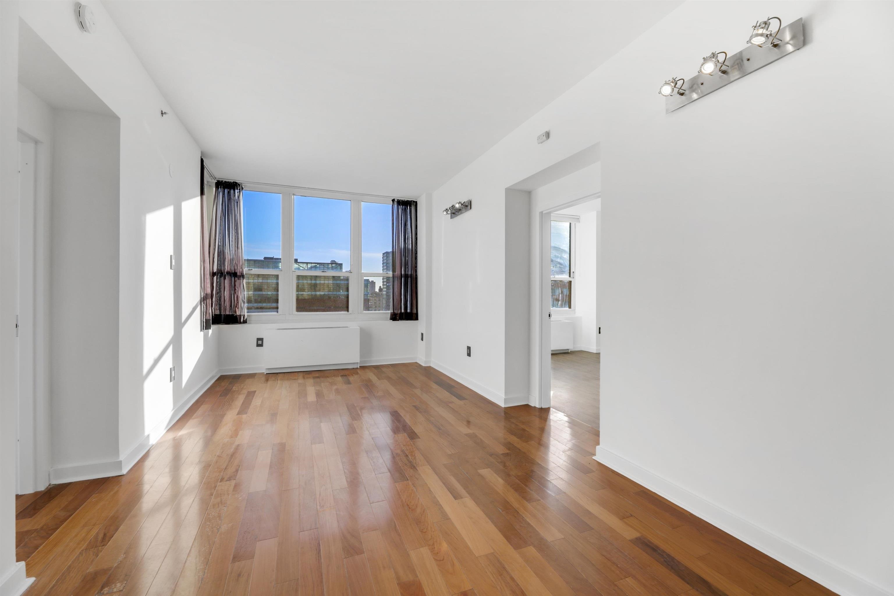 88 MORGAN ST Unit: 1006