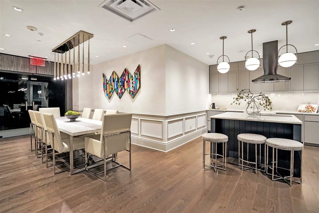 88 MORGAN ST Unit: 1006