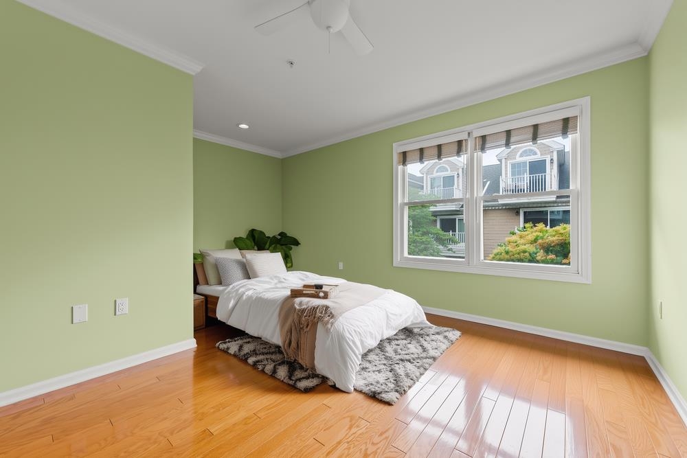 235 PRICE CT