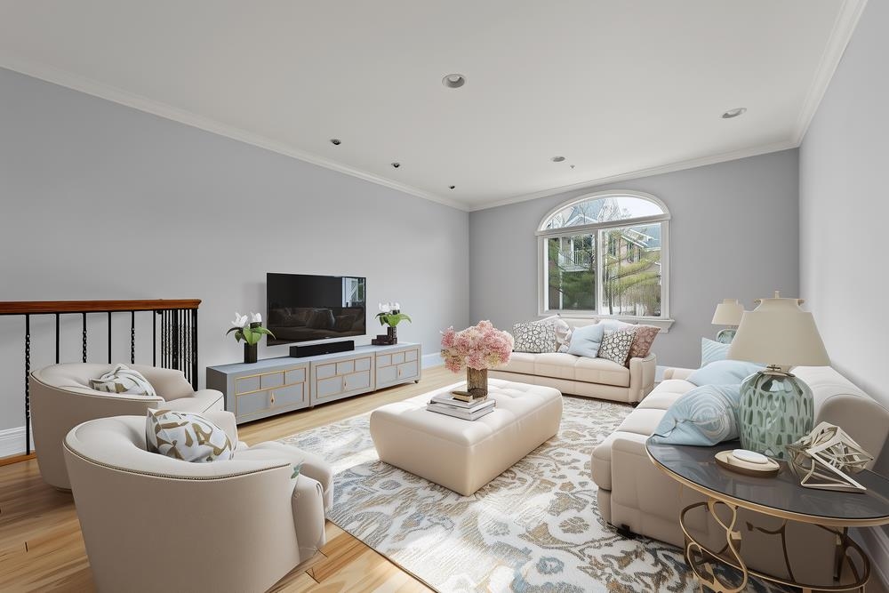 235 PRICE CT