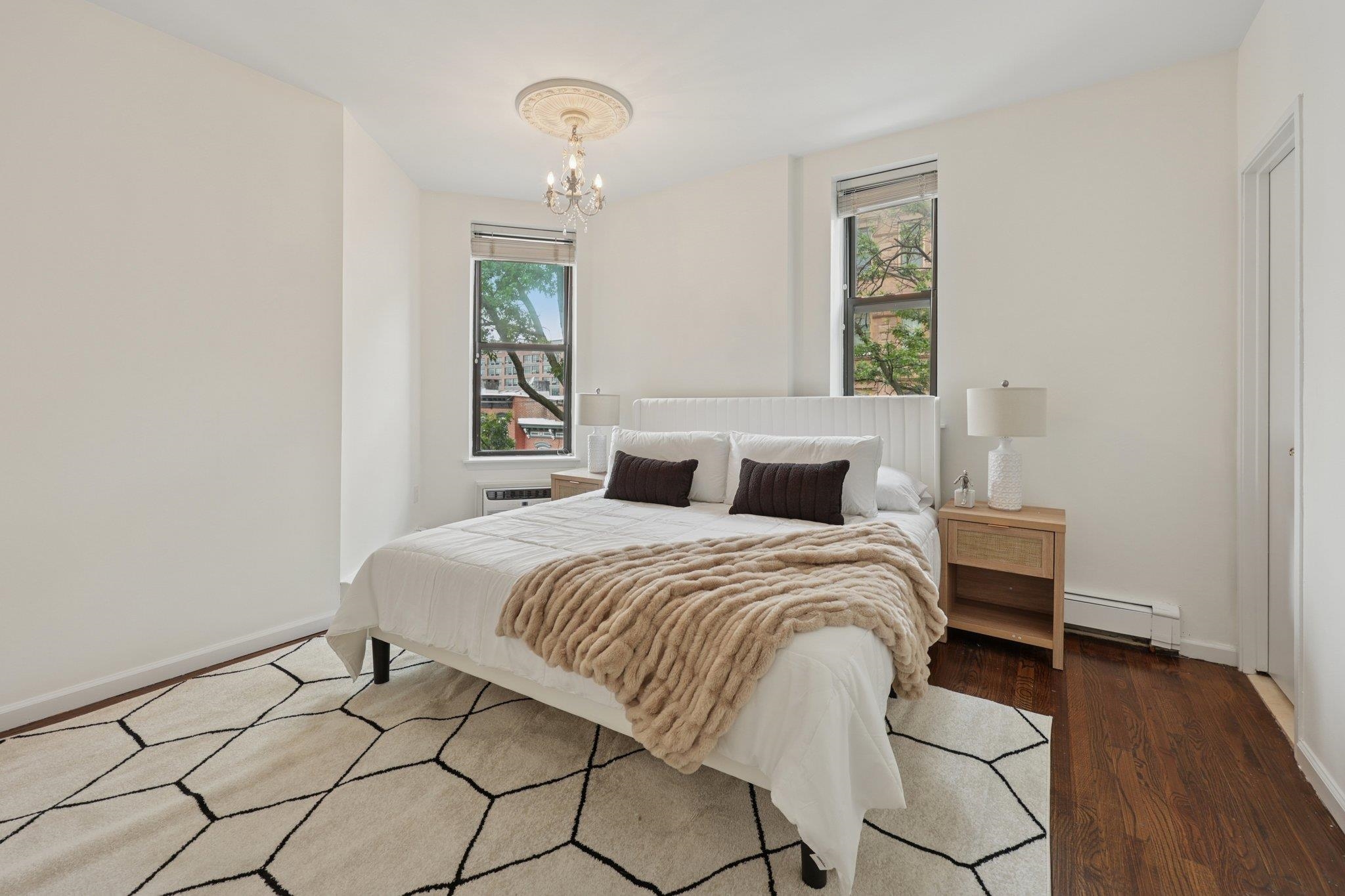 48-50 WEST HAMILTON PL Unit: 5