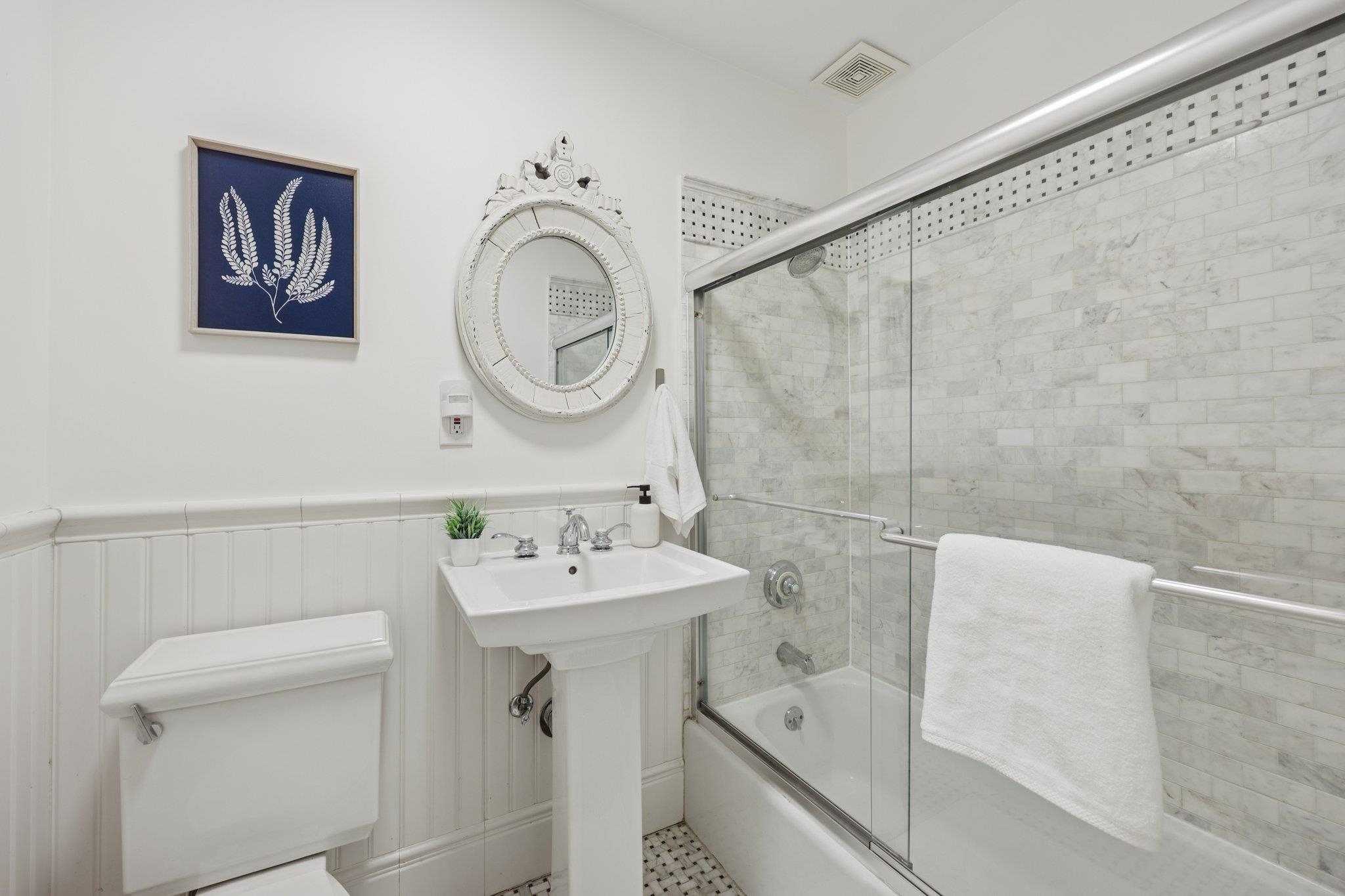 48-50 WEST HAMILTON PL Unit: 5