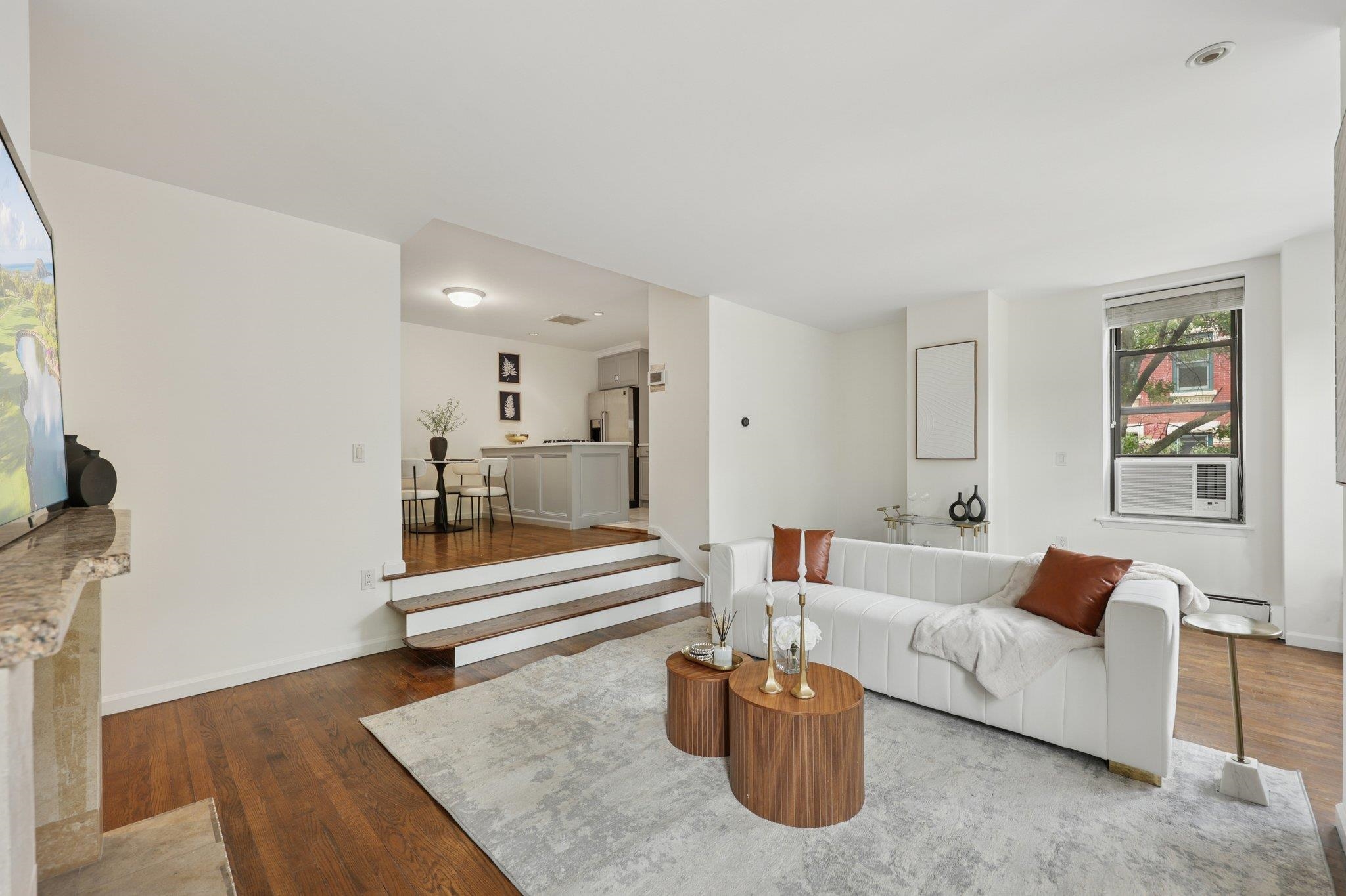 48-50 WEST HAMILTON PL Unit: 5