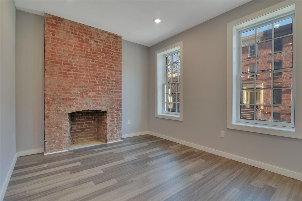 55 WAYNE ST