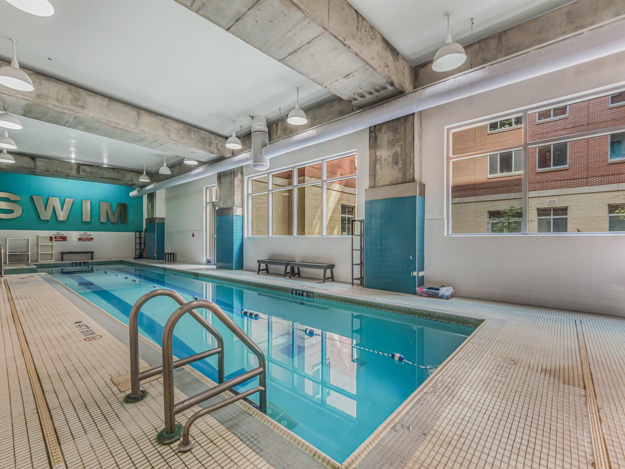 232 PAVONIA AVE Unit: 517