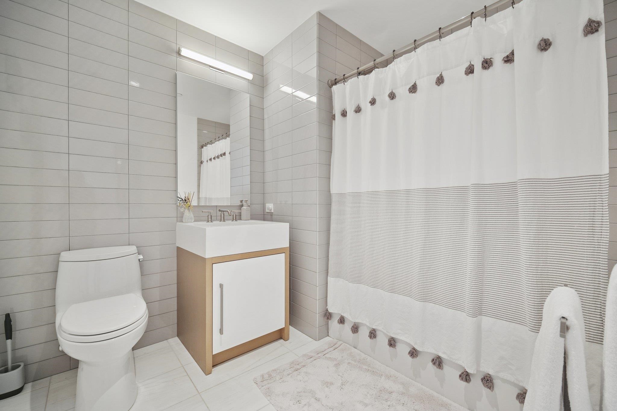 75 PARK LANE SOUTH Unit: 2803