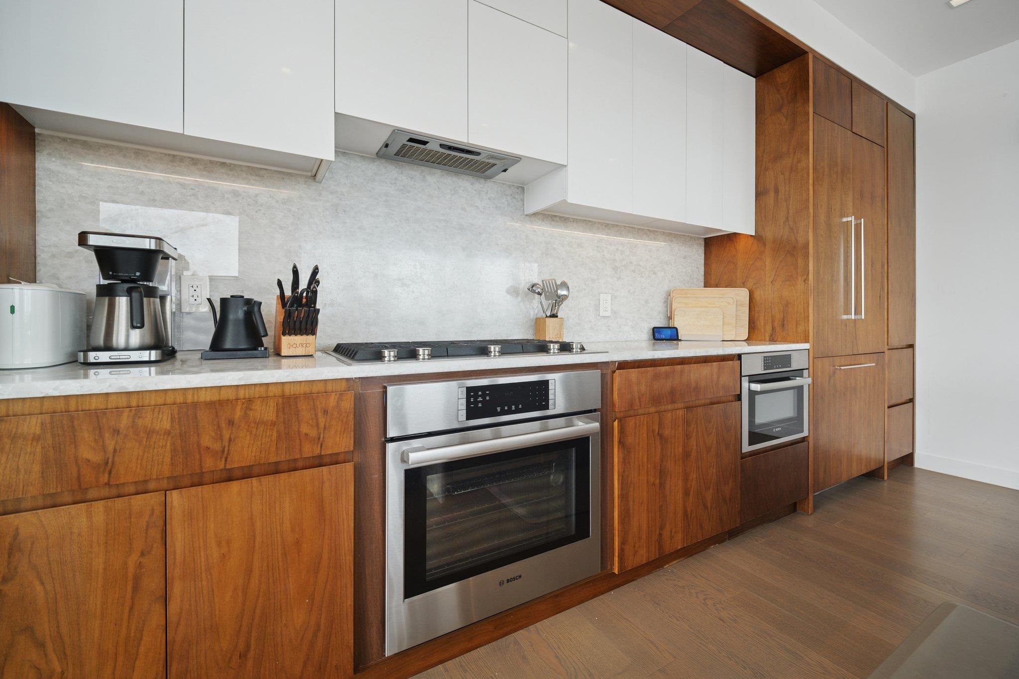 75 PARK LANE SOUTH Unit: 2803