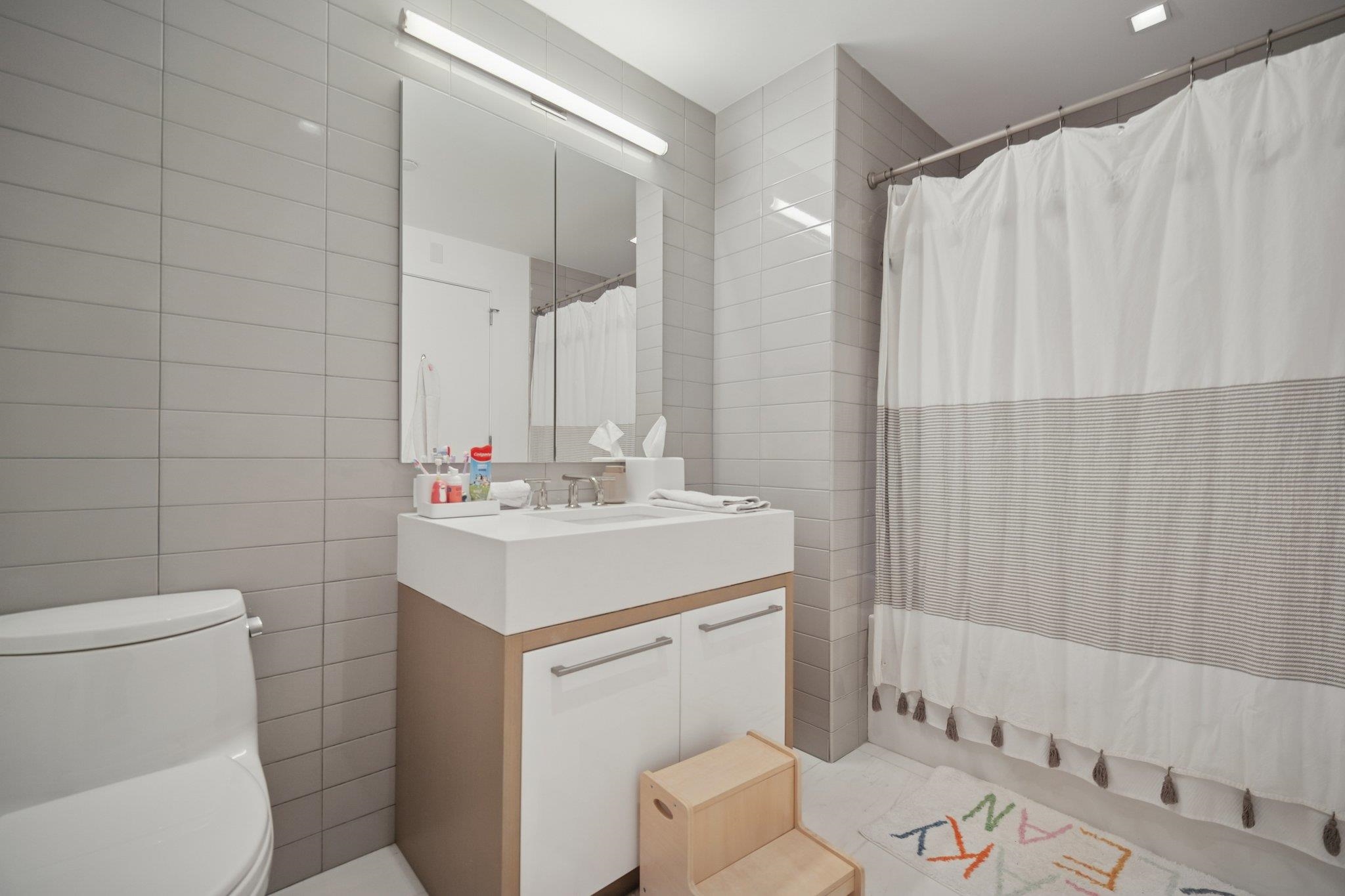 75 PARK LANE SOUTH Unit: 2803