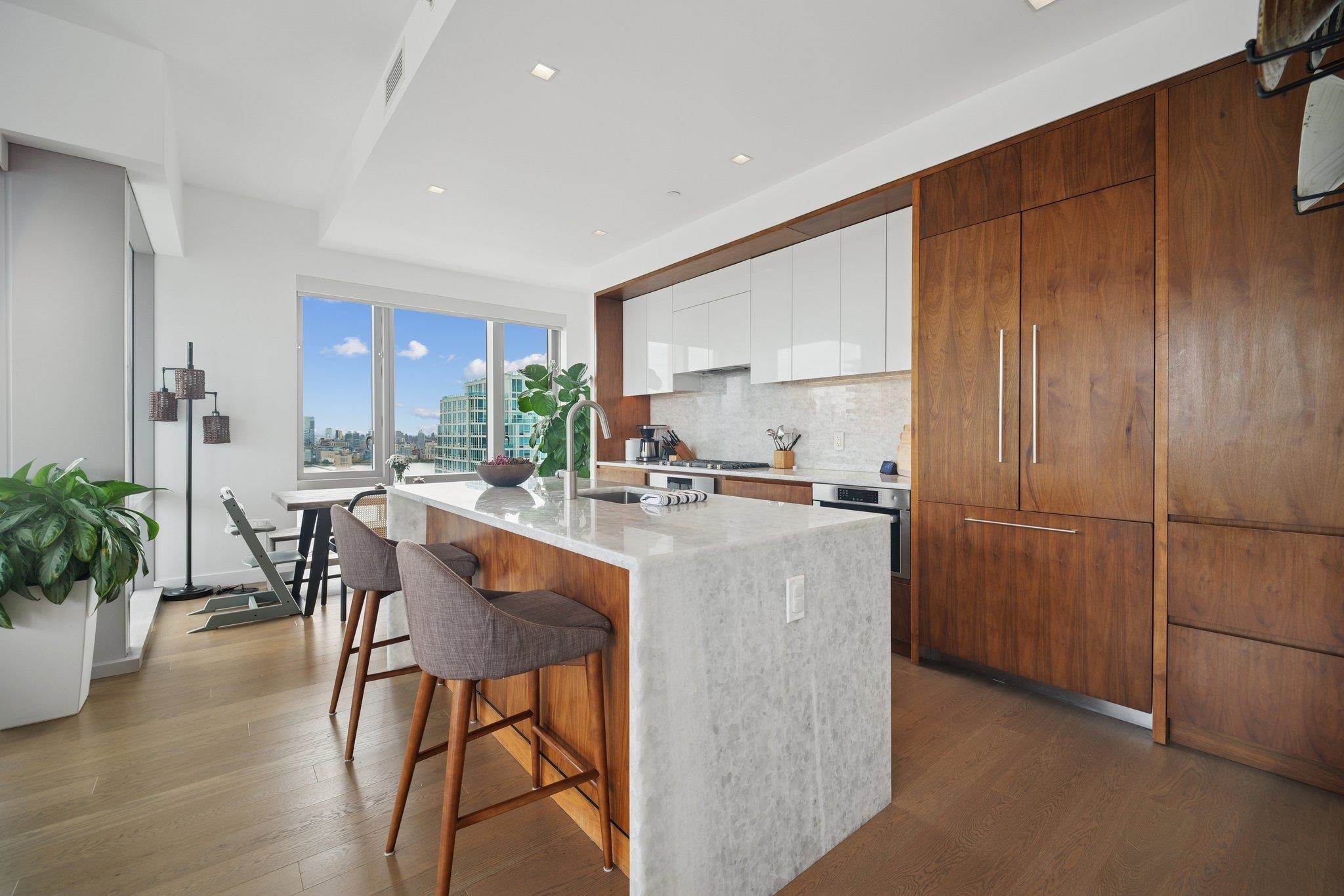 75 PARK LANE SOUTH Unit: 2803