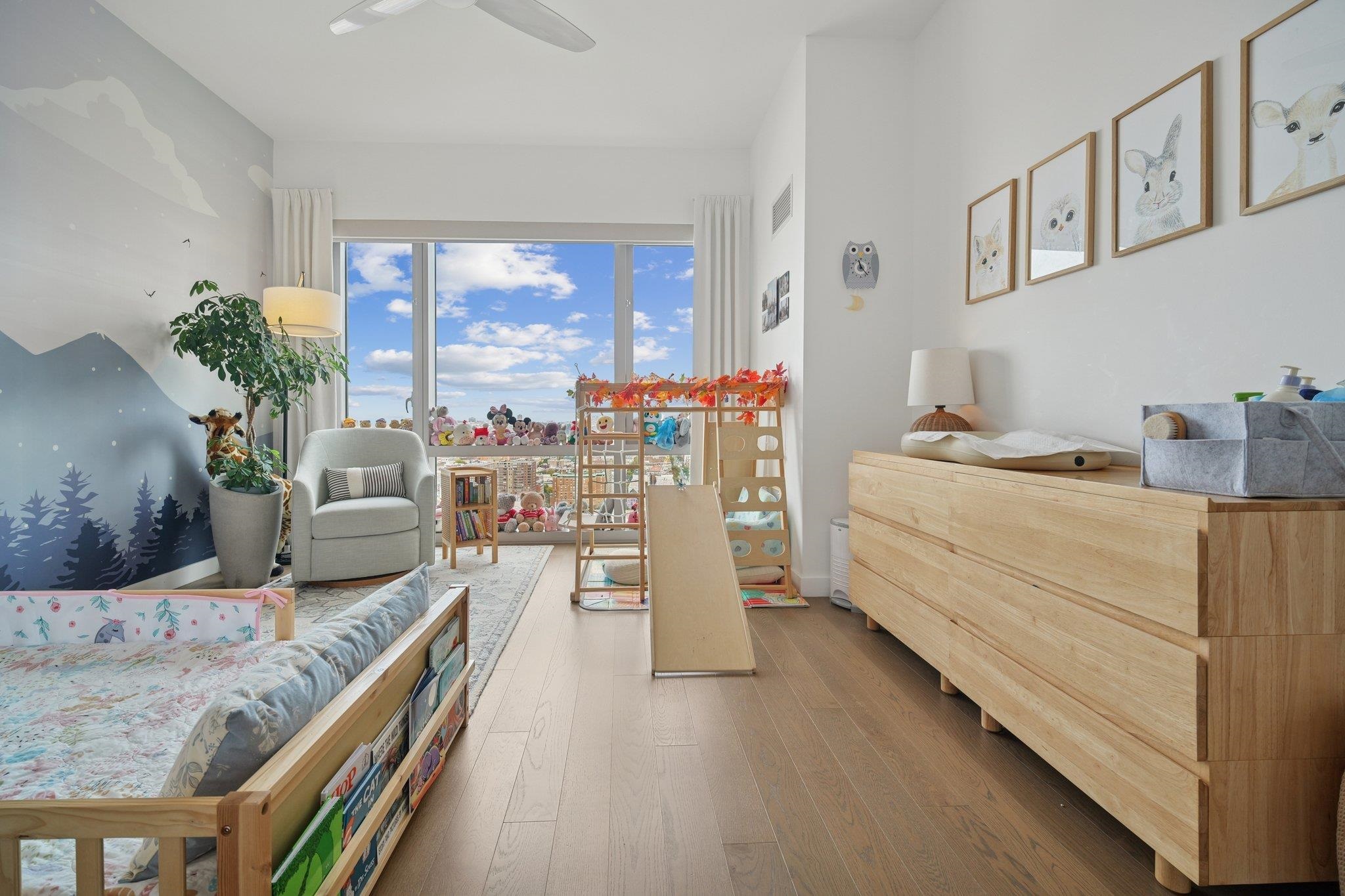 75 PARK LANE SOUTH Unit: 2803