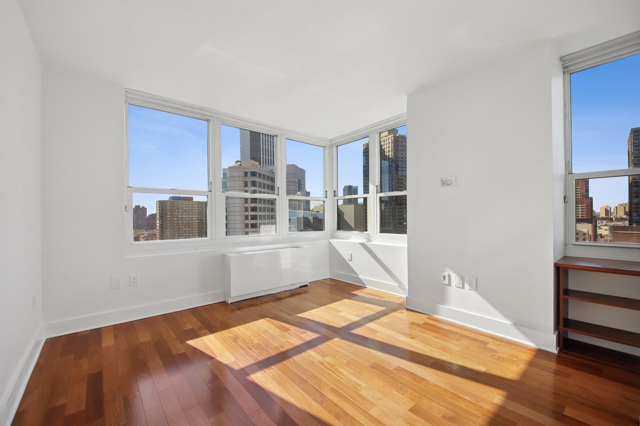 88 MORGAN ST Unit: 1808