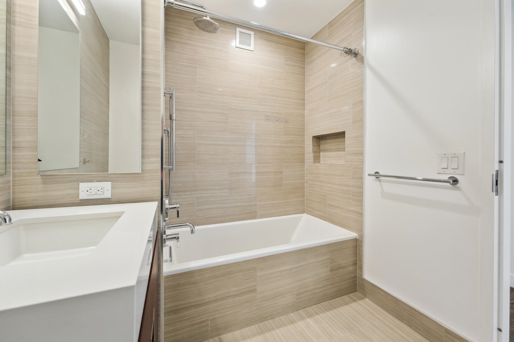 99 HUDSON ST Unit: 1309