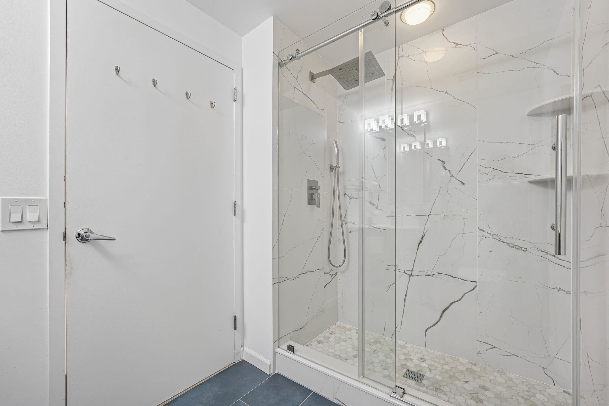 88 MORGAN ST Unit: 4105