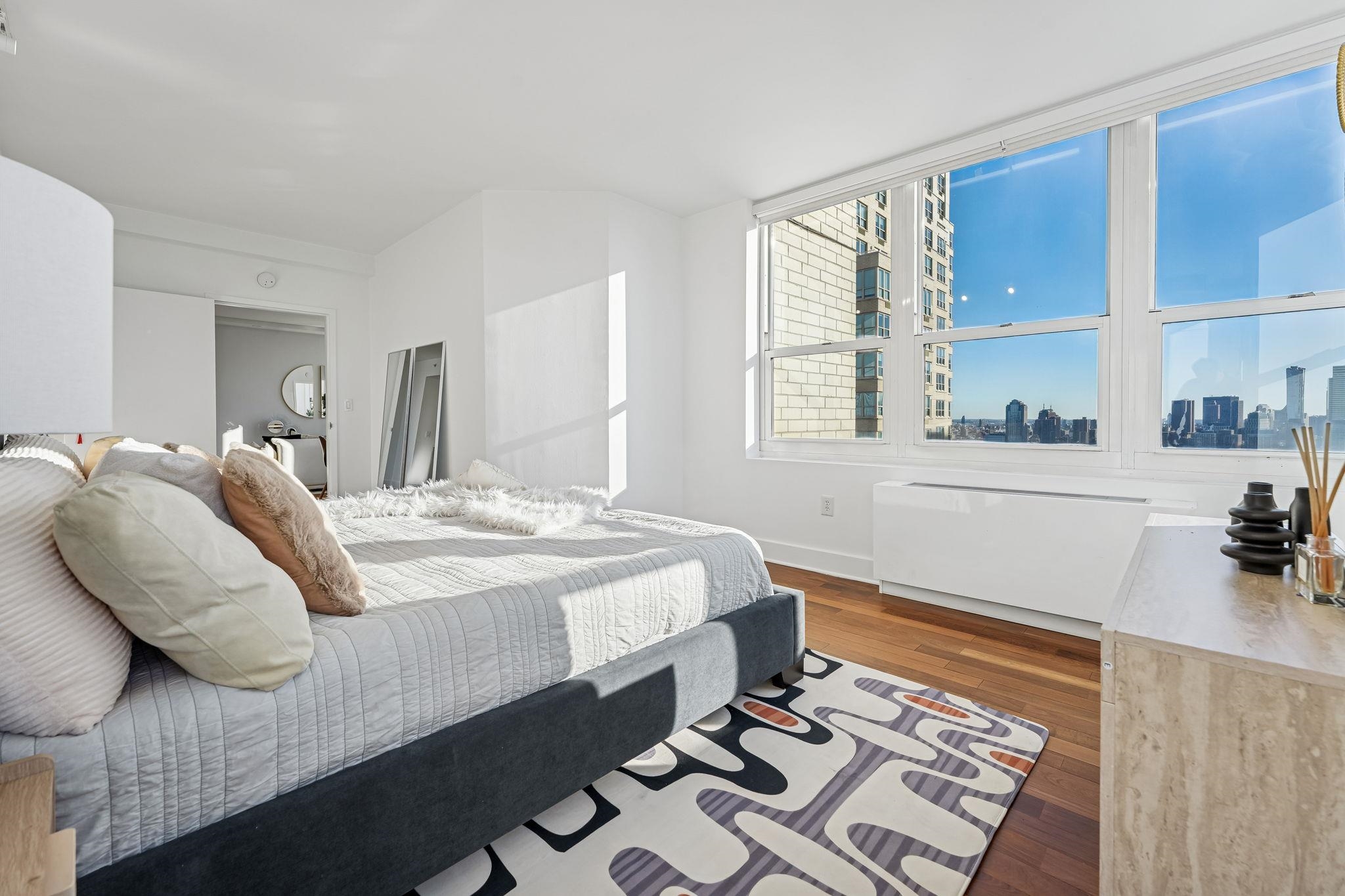 88 MORGAN ST Unit: 4105