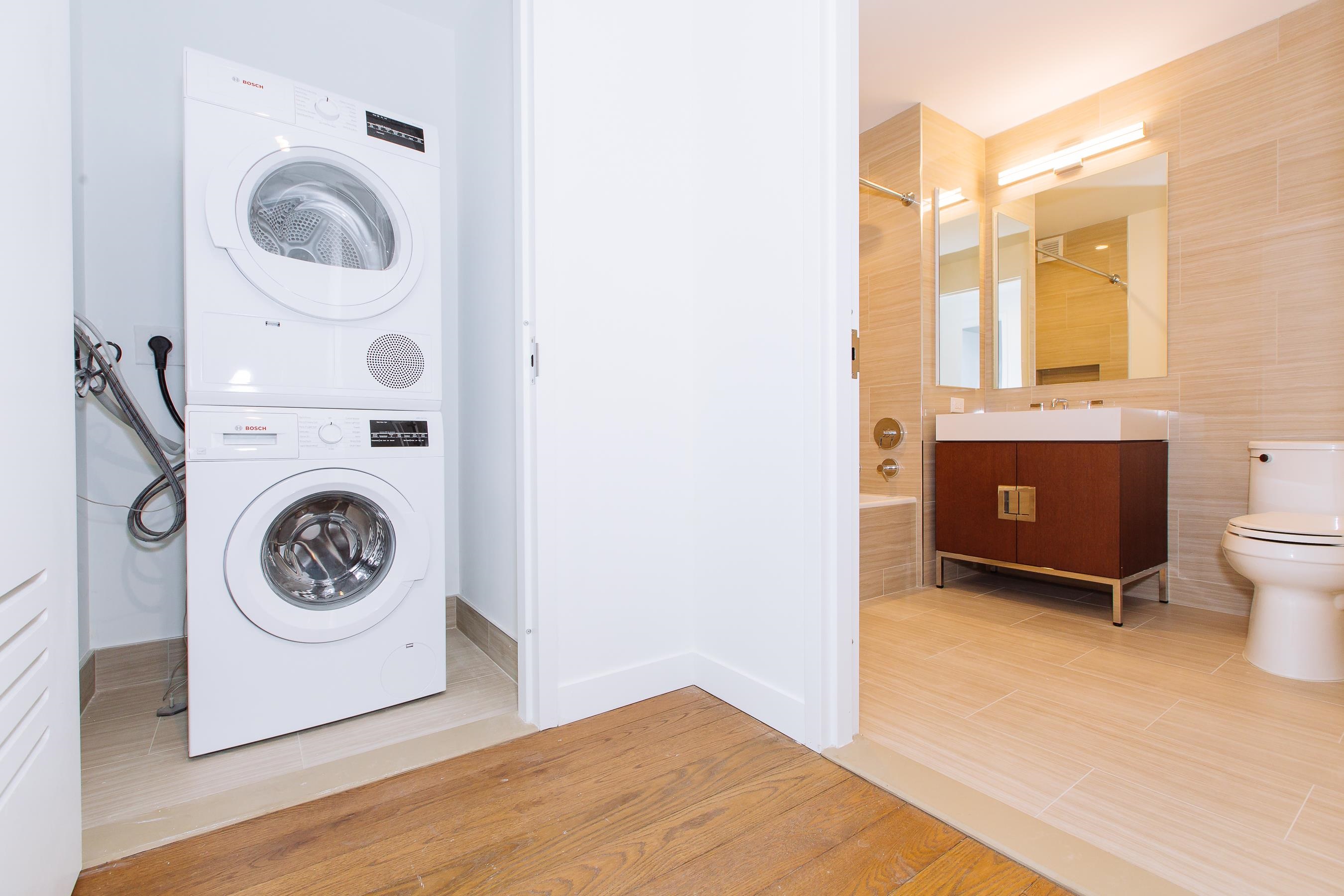 99 HUDSON ST Unit: 2407