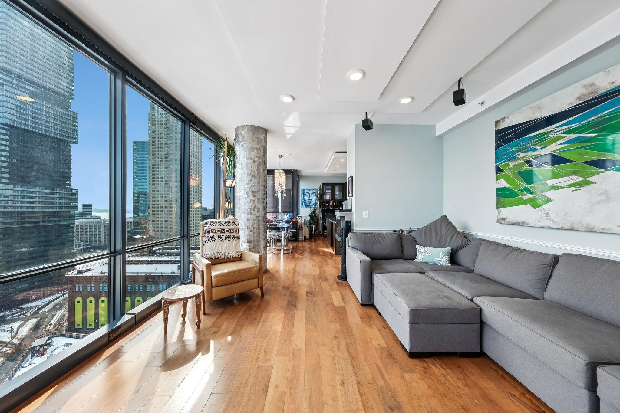 389 WASHINGTON ST Unit: 19F