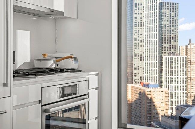 99 HUDSON ST Unit: 2901