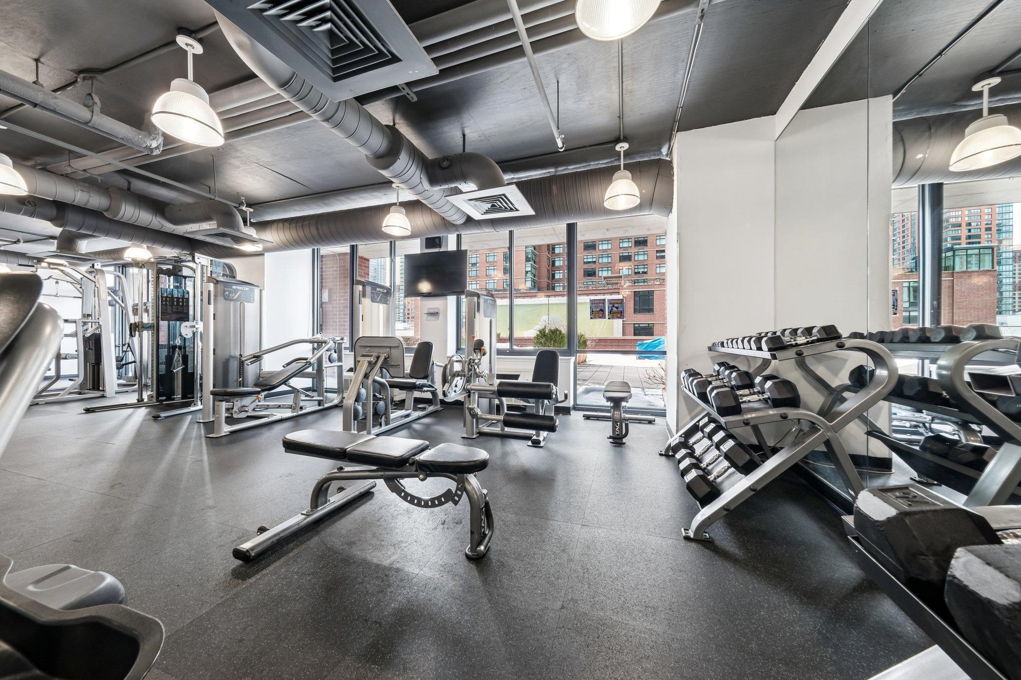 389 WASHINGTON ST Unit: 19F