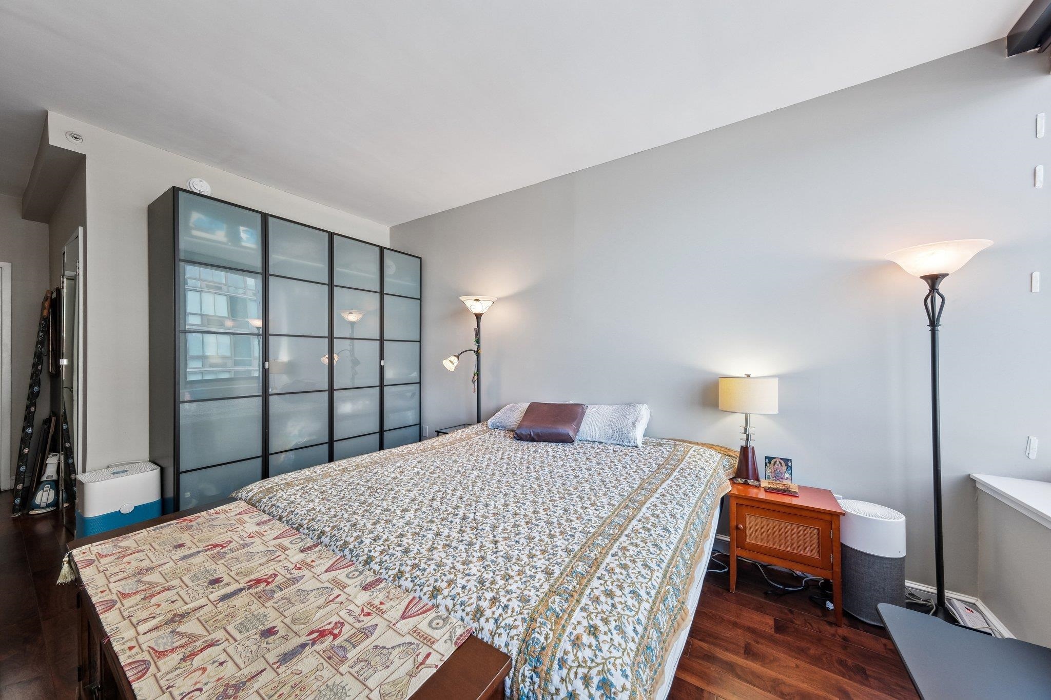 389 WASHINGTON ST Unit: 19F