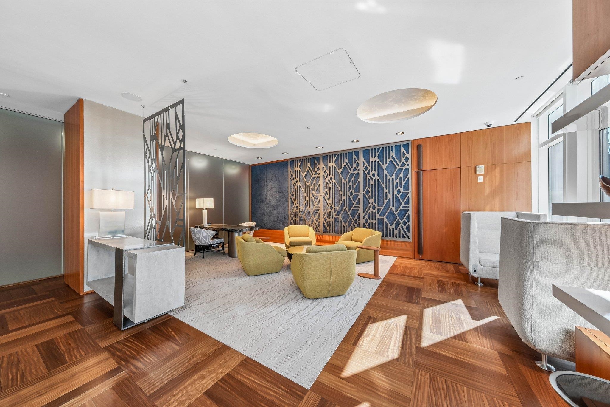 77 HUDSON ST Unit: PH 4805