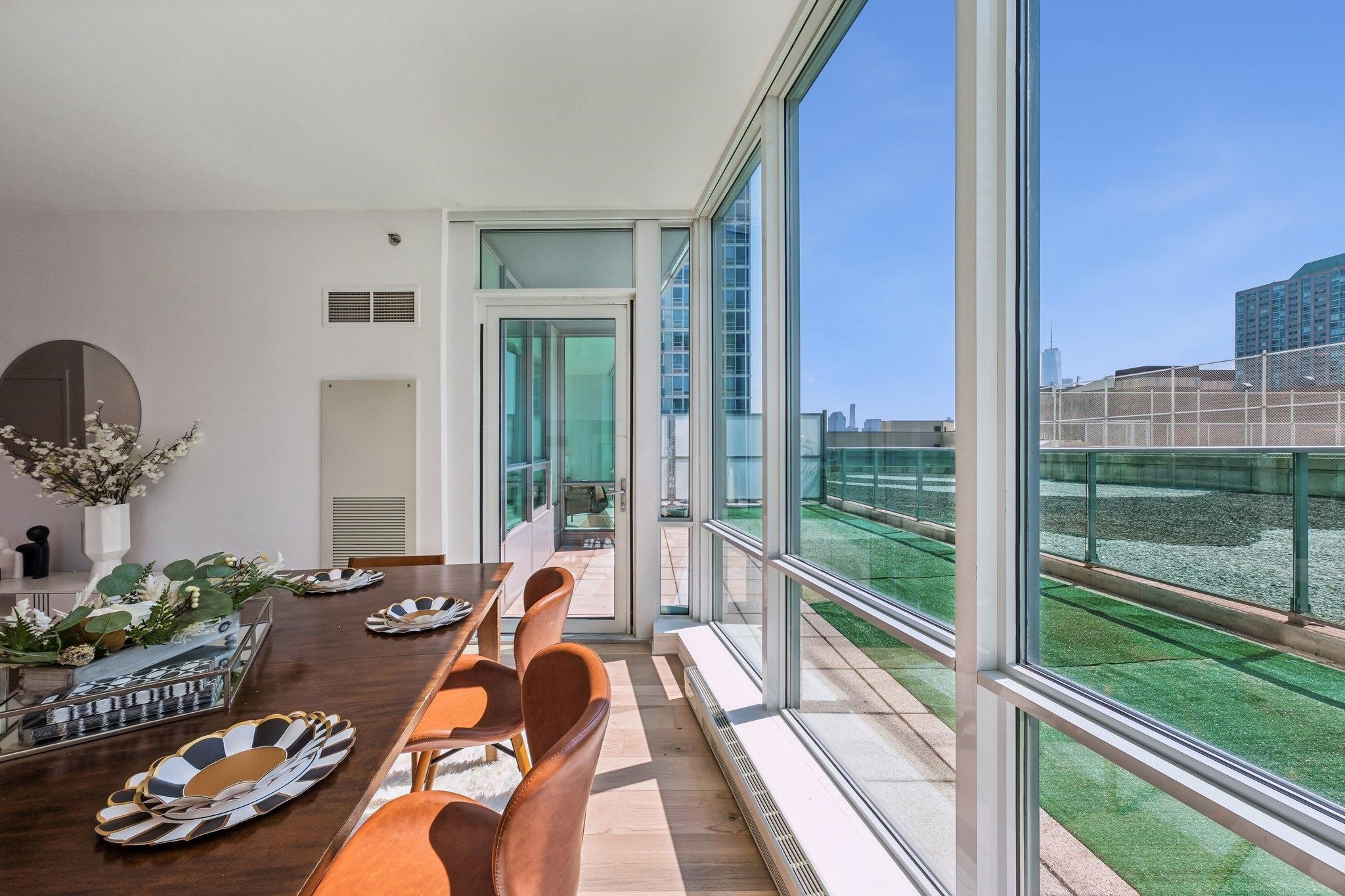 1 SHORE LANE Unit: 911