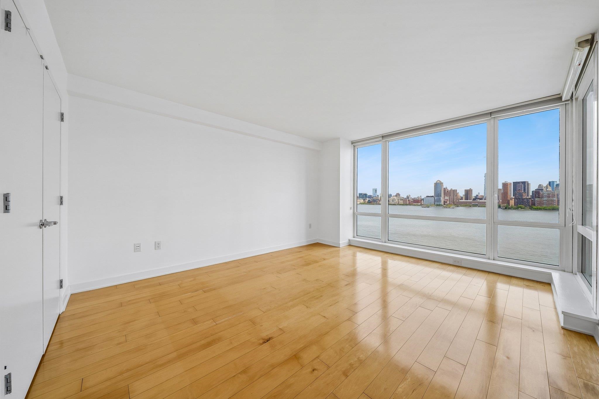 2 2ND ST Unit: 1605