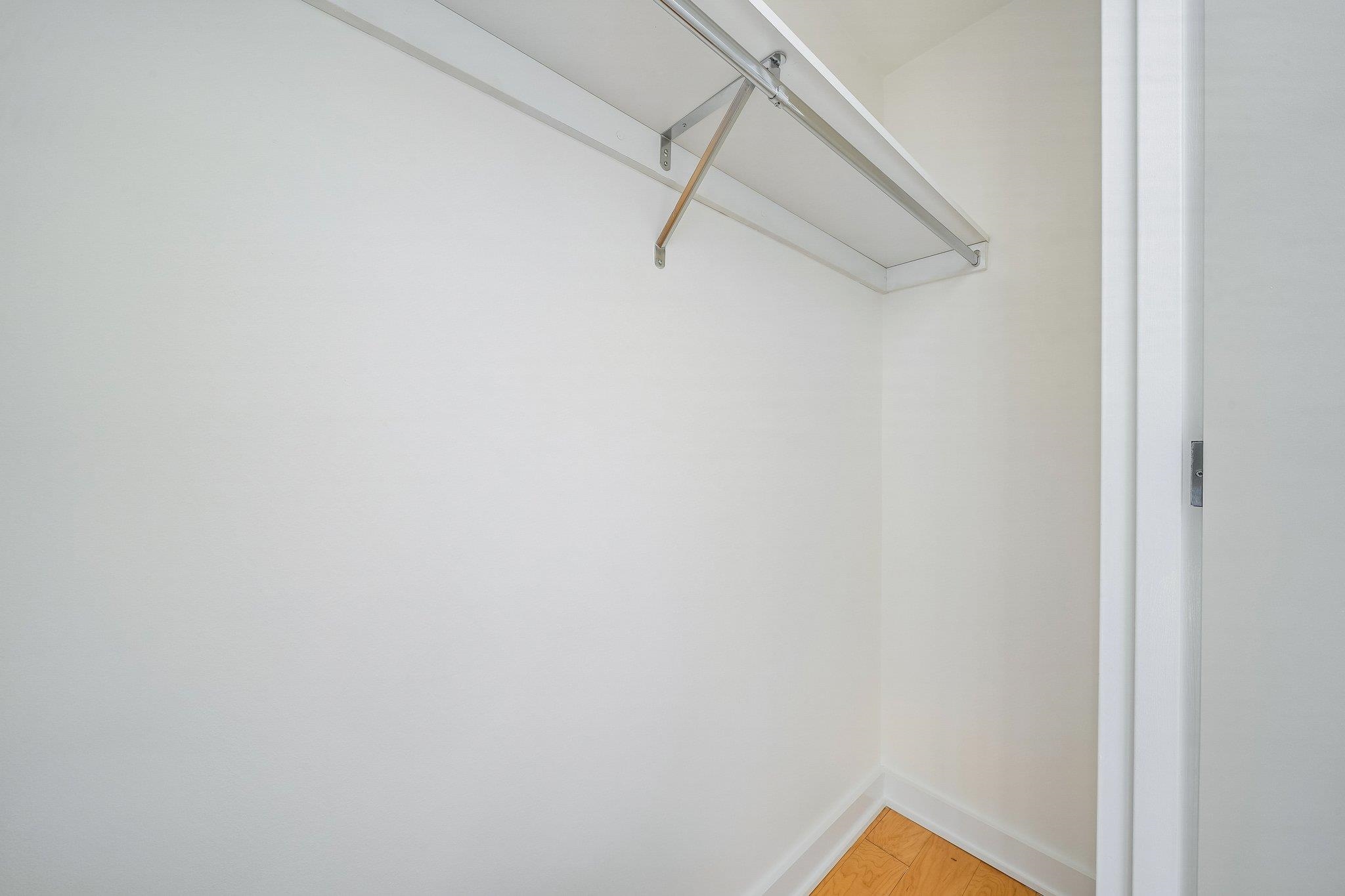 2 2ND ST Unit: 1605