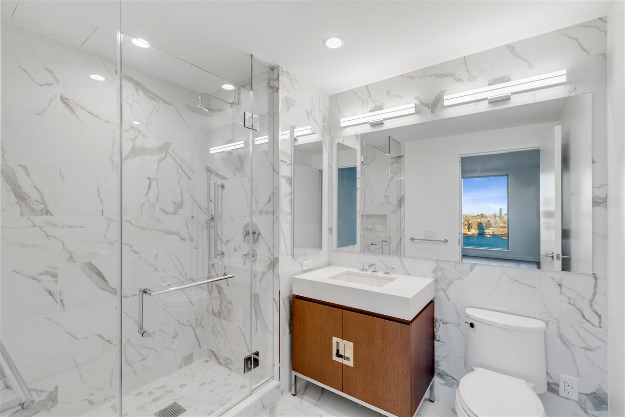 99 HUDSON ST Unit: 4502