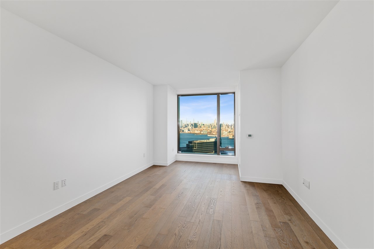99 HUDSON ST Unit: 4502