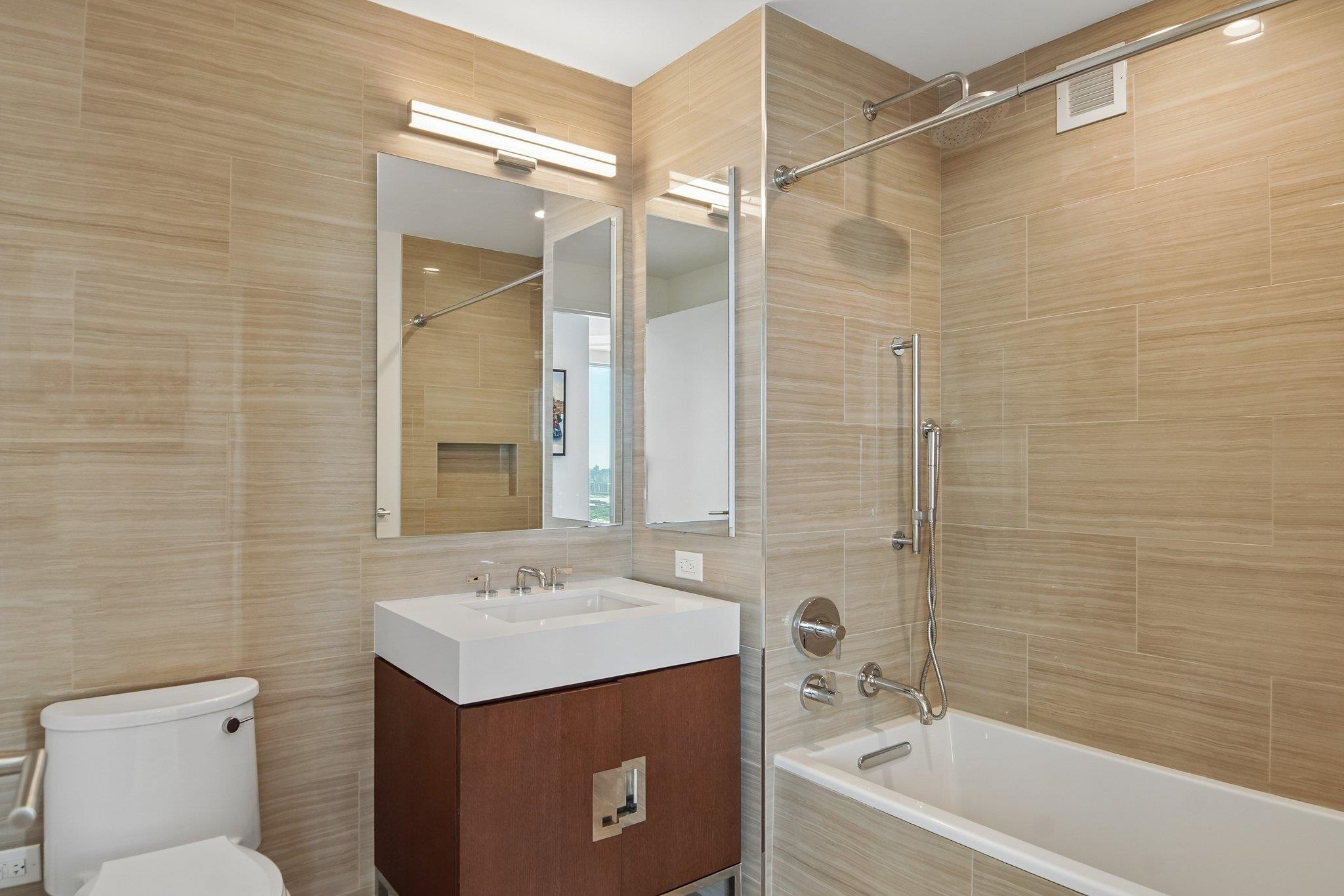 99 HUDSON ST Unit: 4506