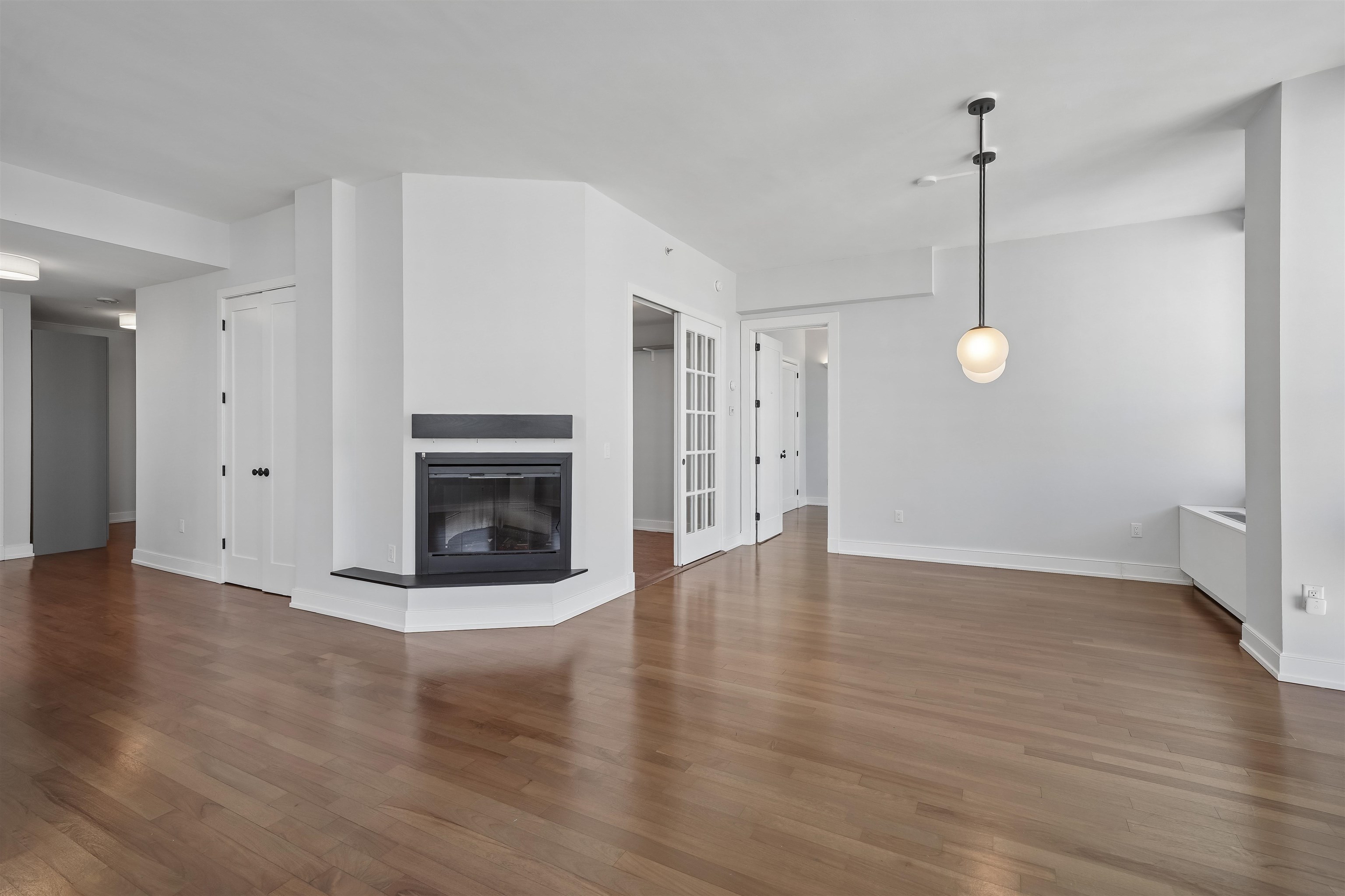 105 GREENE ST Unit: 1901