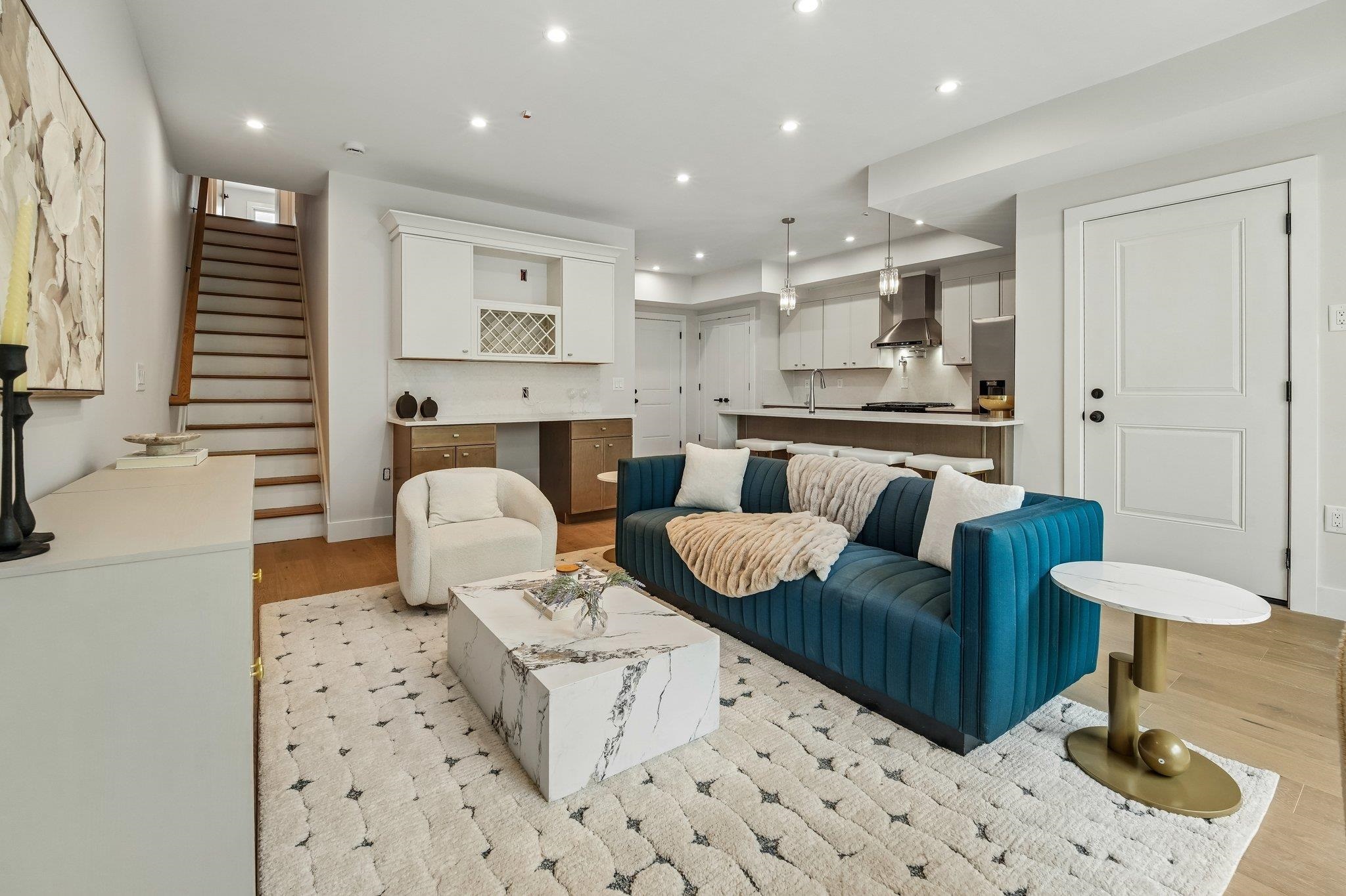 89 BRIGHT ST Unit: 3