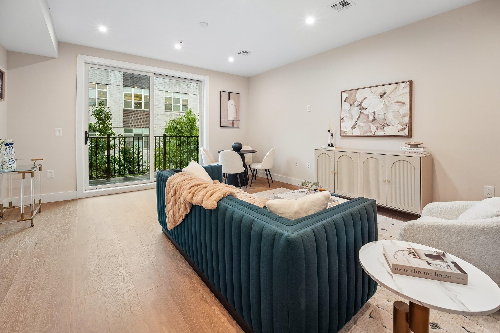 89 BRIGHT ST Unit: 3