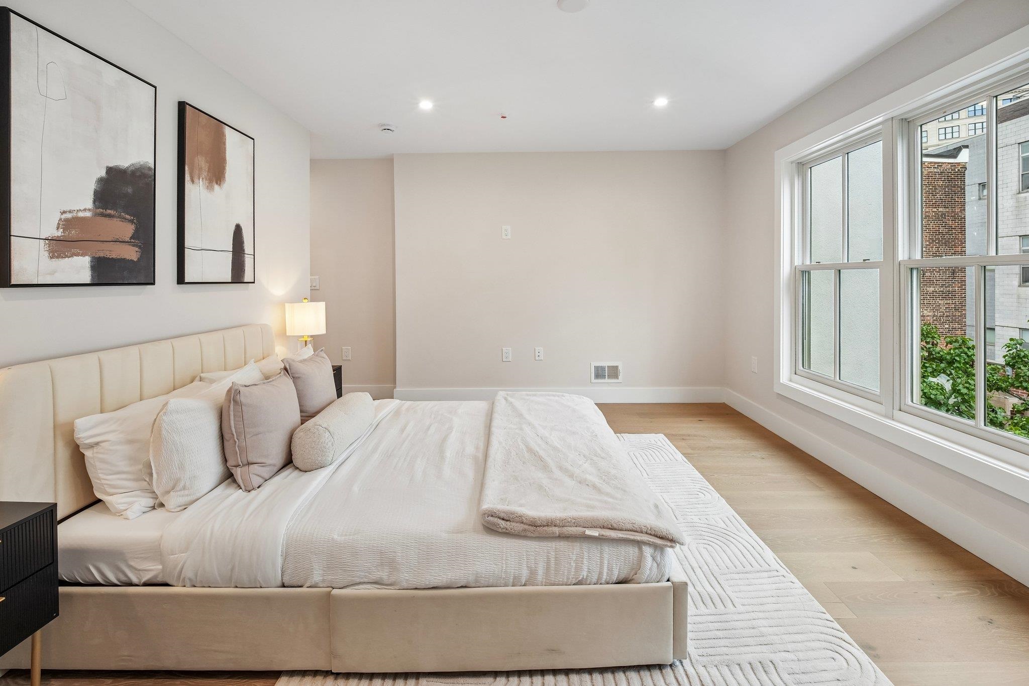 89 BRIGHT ST Unit: 3