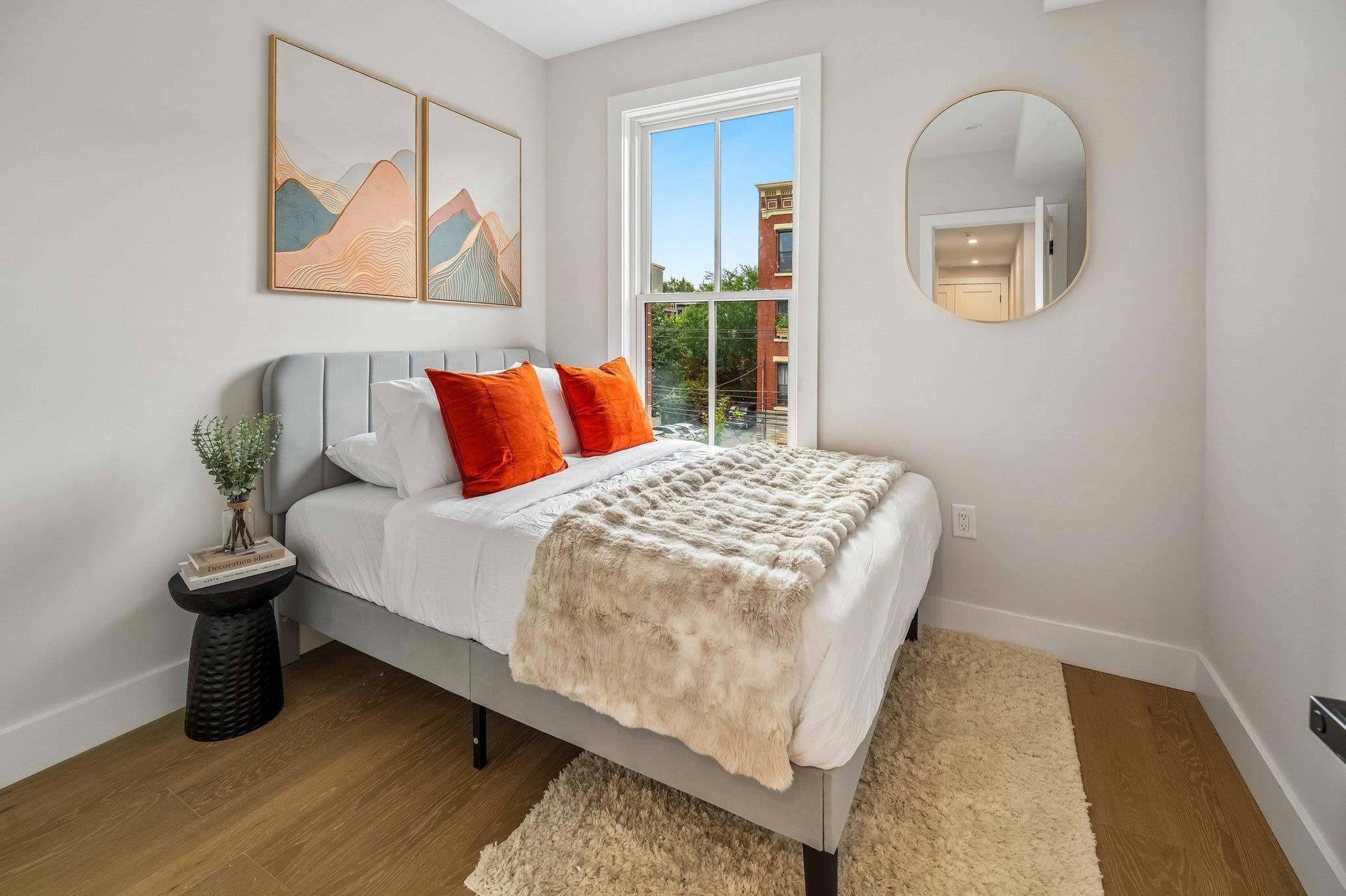 89 BRIGHT ST Unit: 2