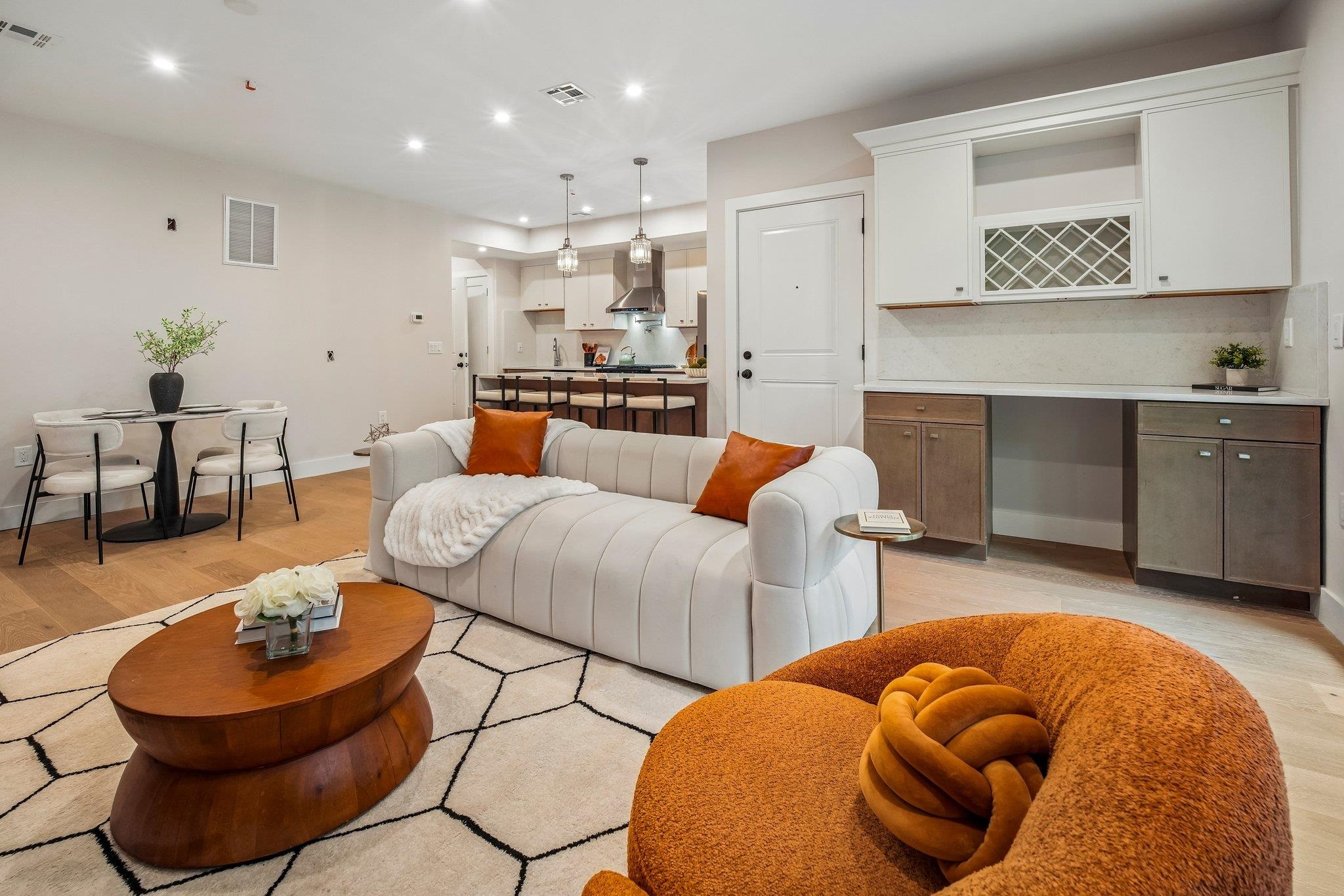 89 BRIGHT ST Unit: 2