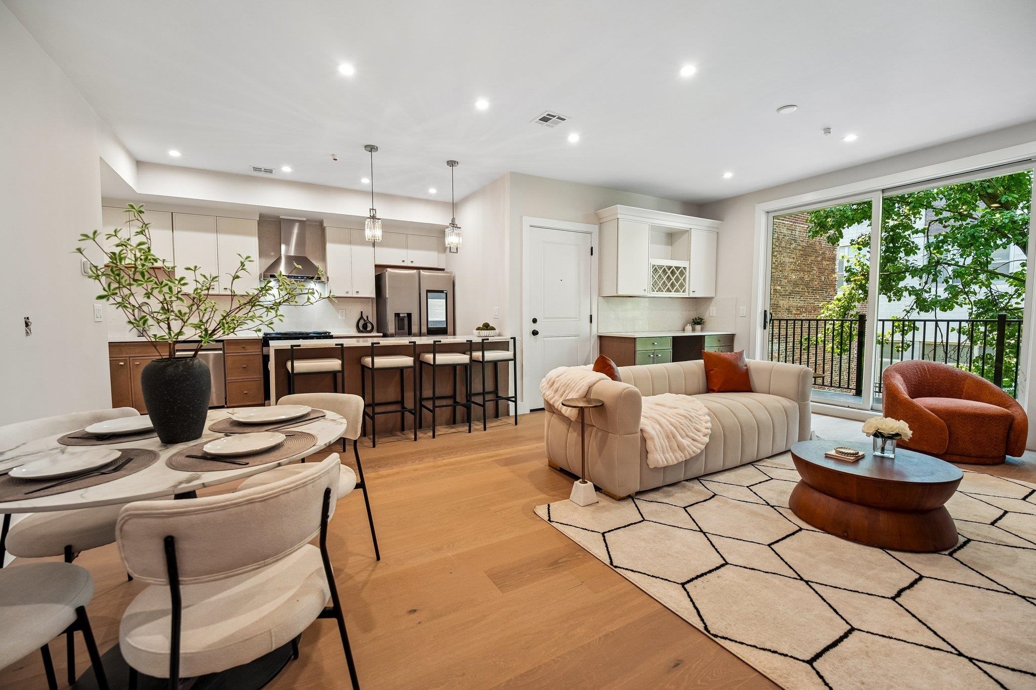 89 BRIGHT ST Unit: 2