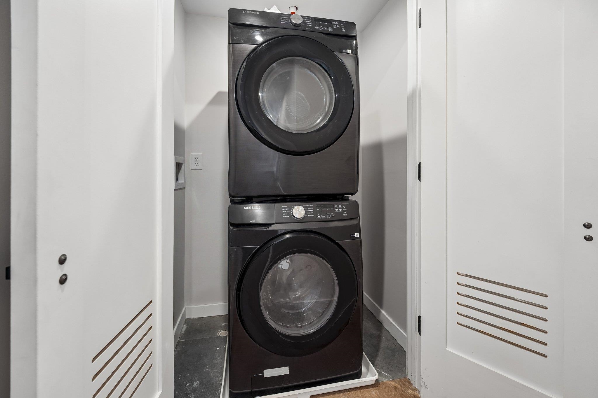 89 BRIGHT ST Unit: 2