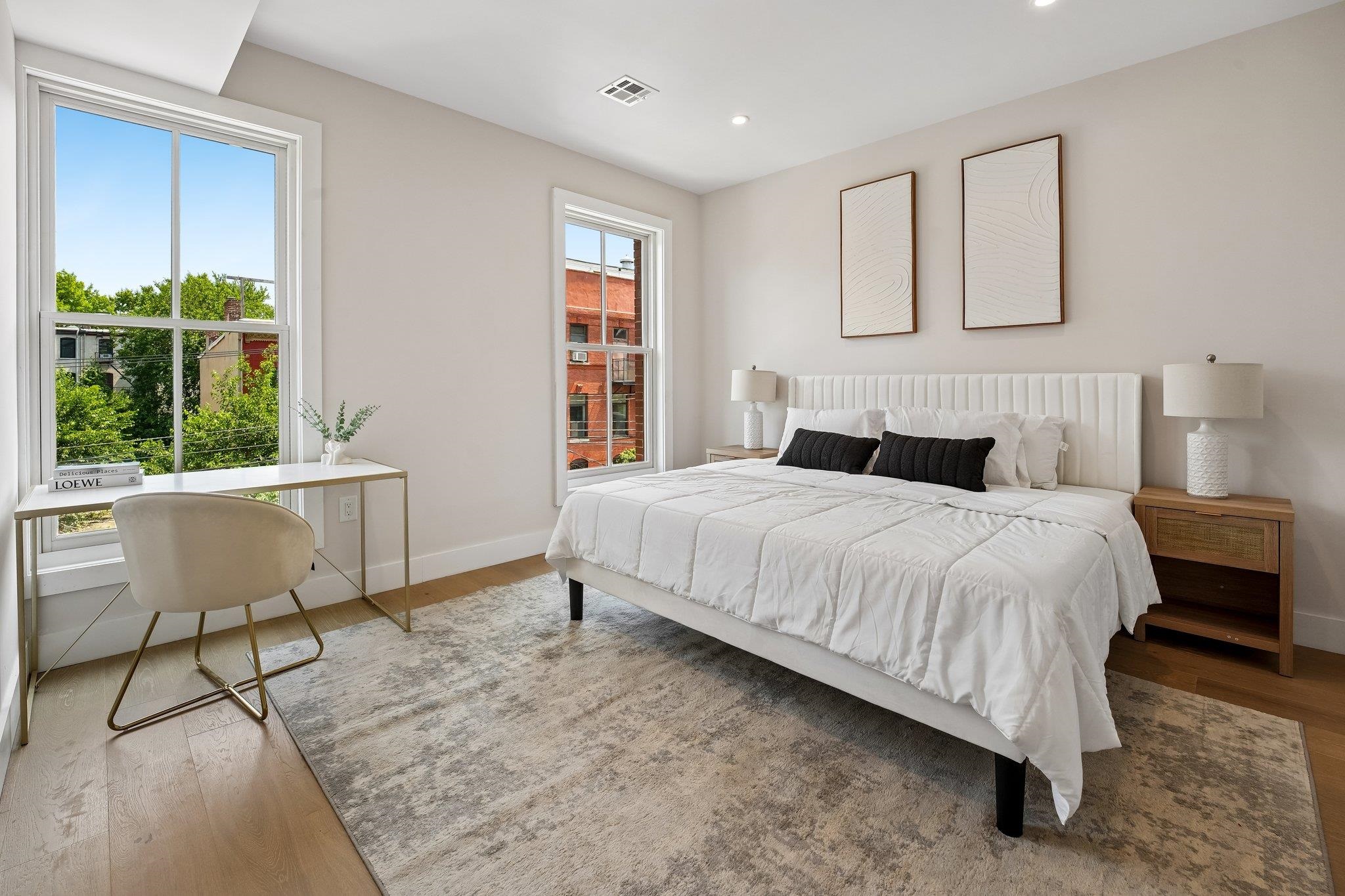 89 BRIGHT ST Unit: 2