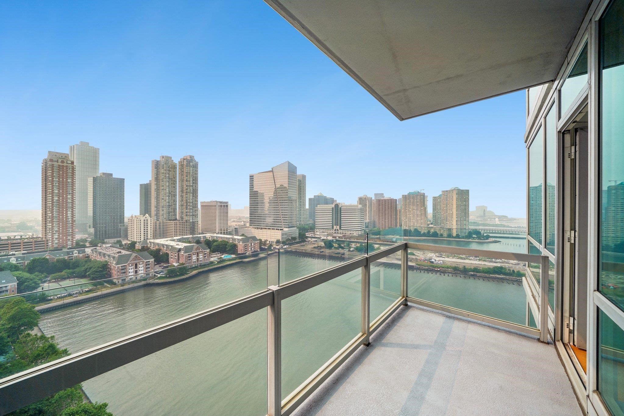 2 2ND ST Unit: 2101