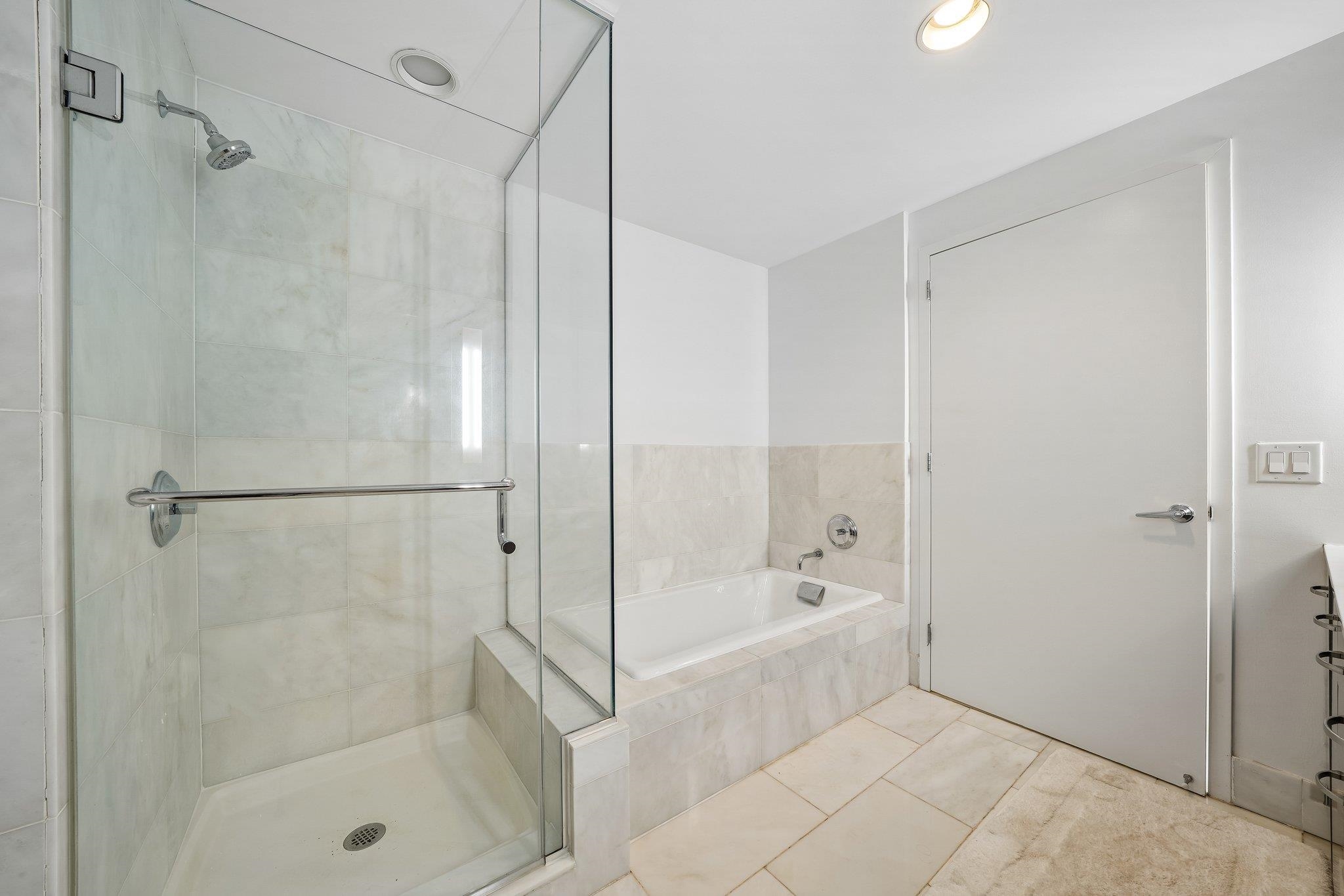 2 2ND ST Unit: 2101